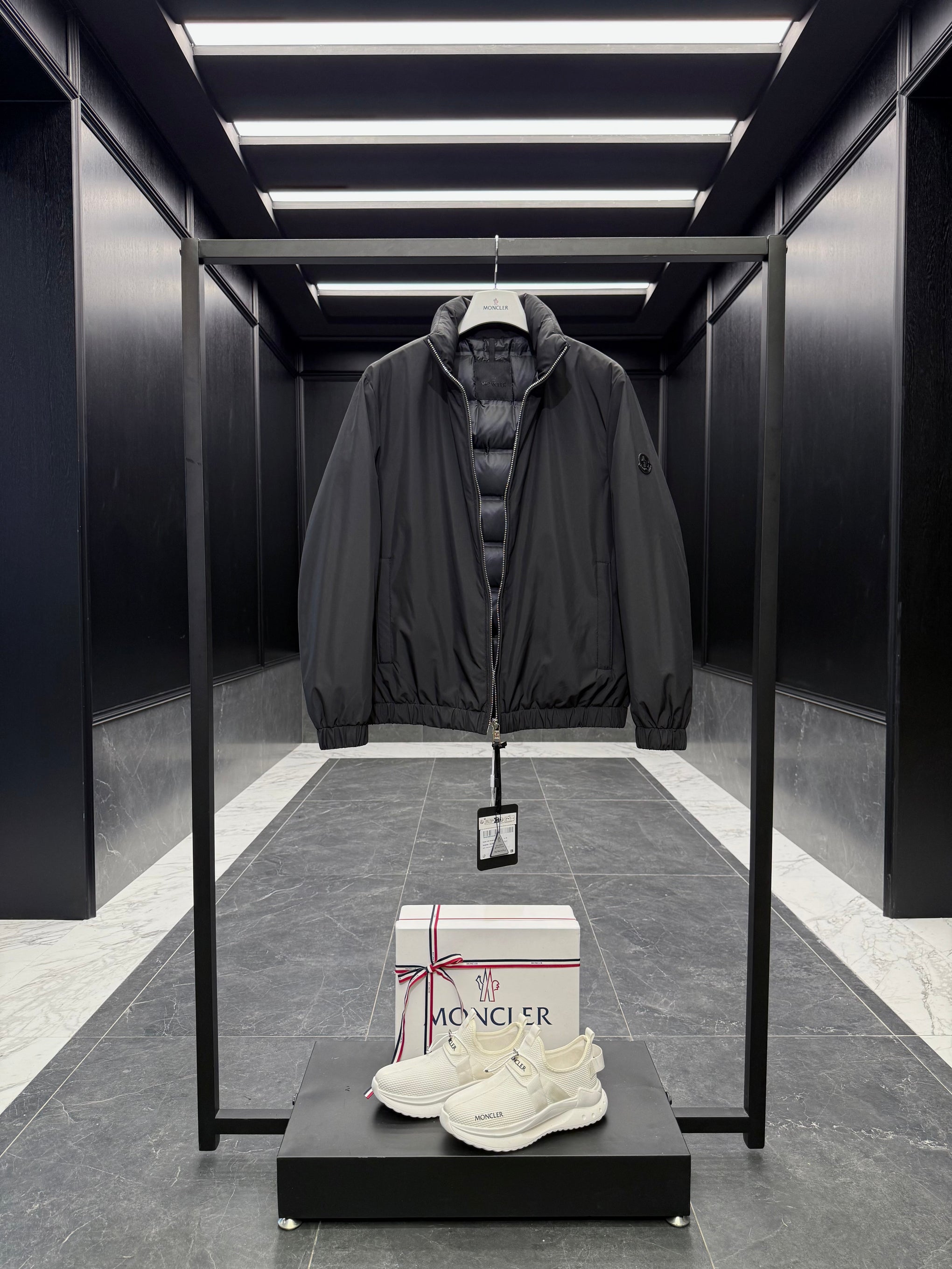 MONC LUSERNA JACKET