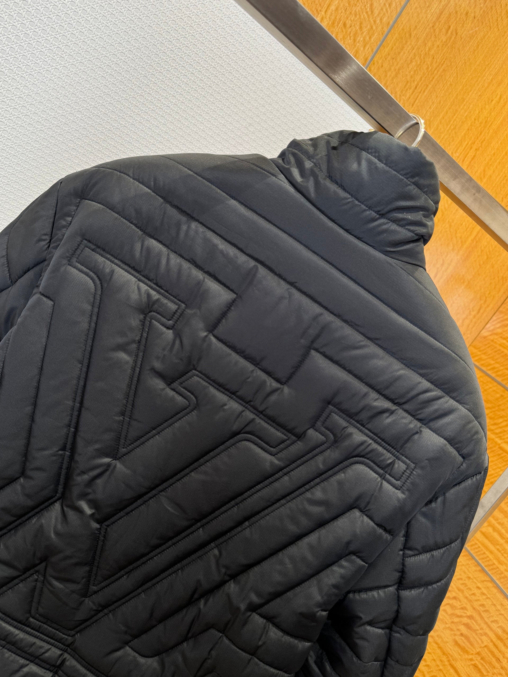 LOU JACKET