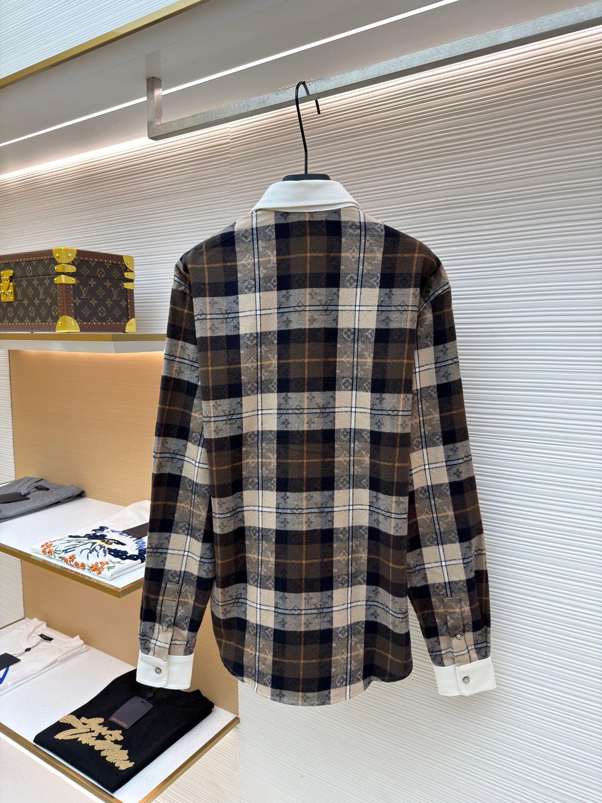 LOU SHIRT