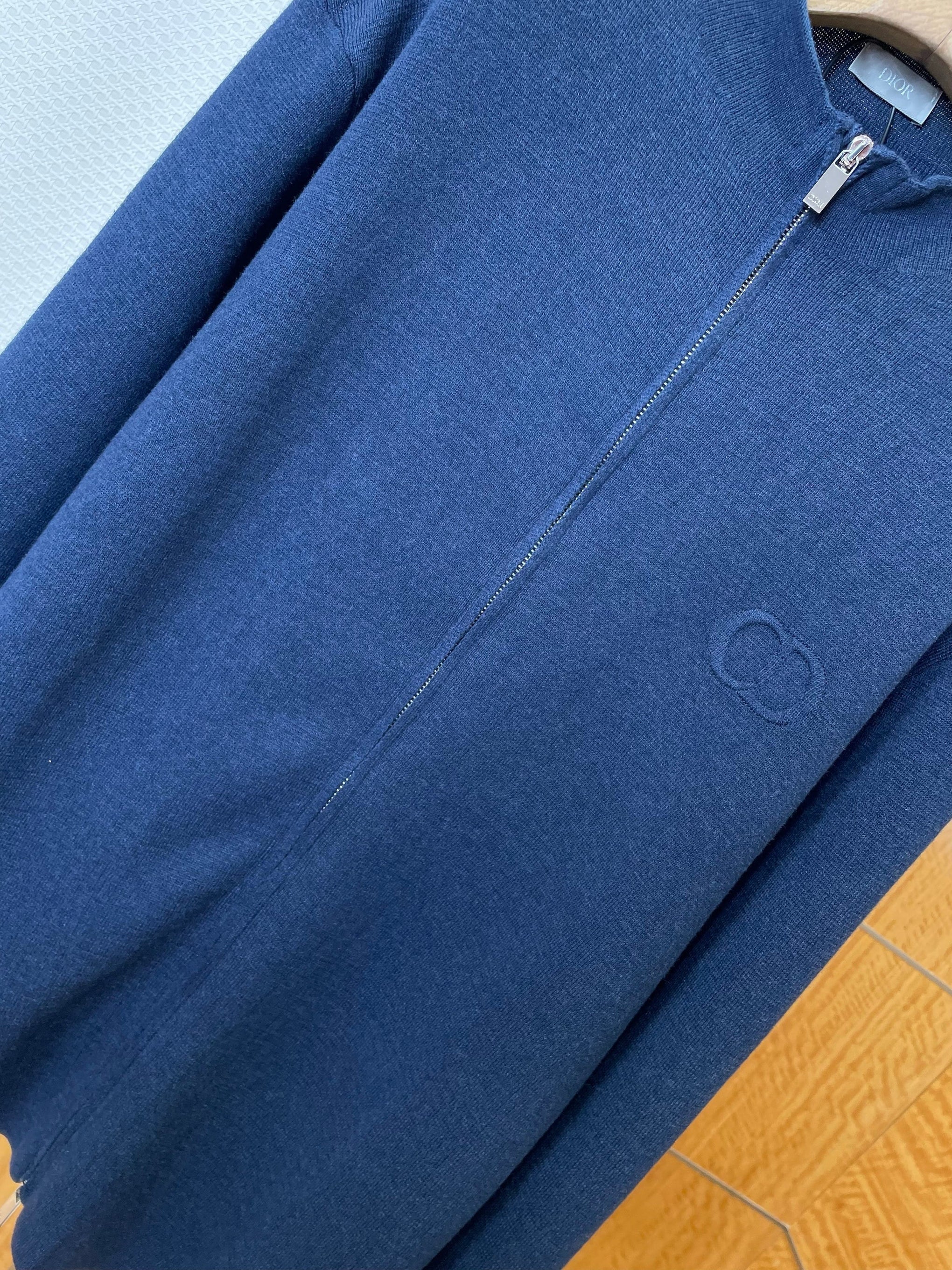 CD JUMPER