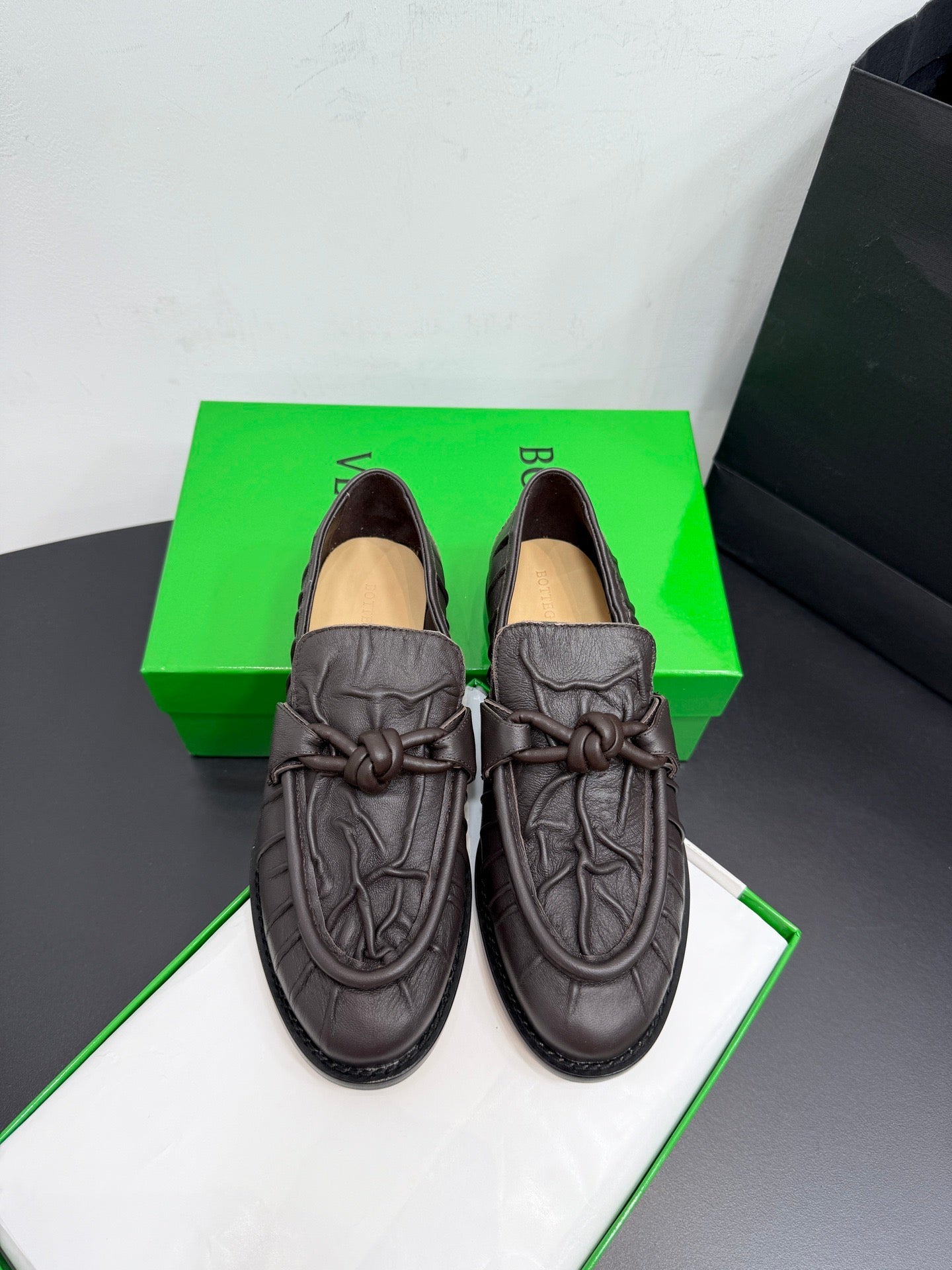 BOTT V LOAFERS