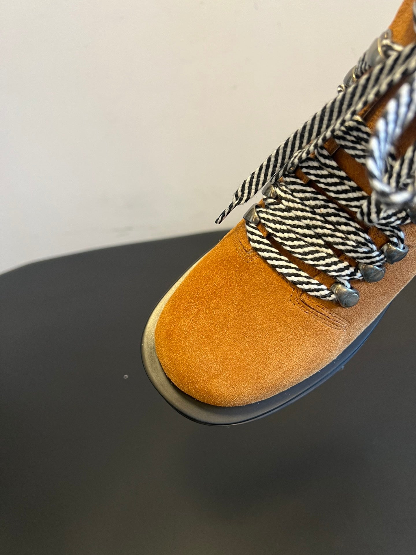BOTT V BOOTS