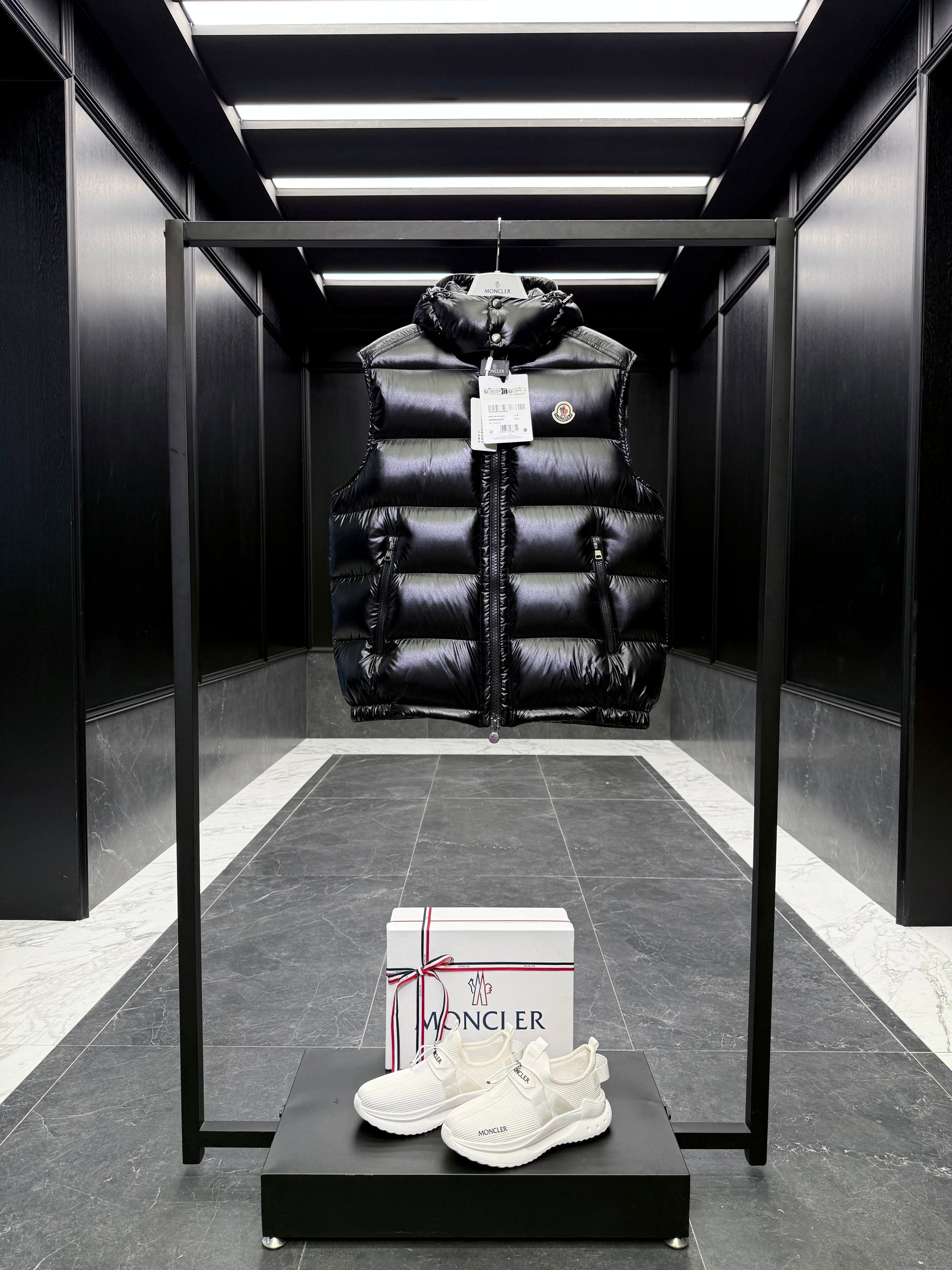 MONC BORMES VEST