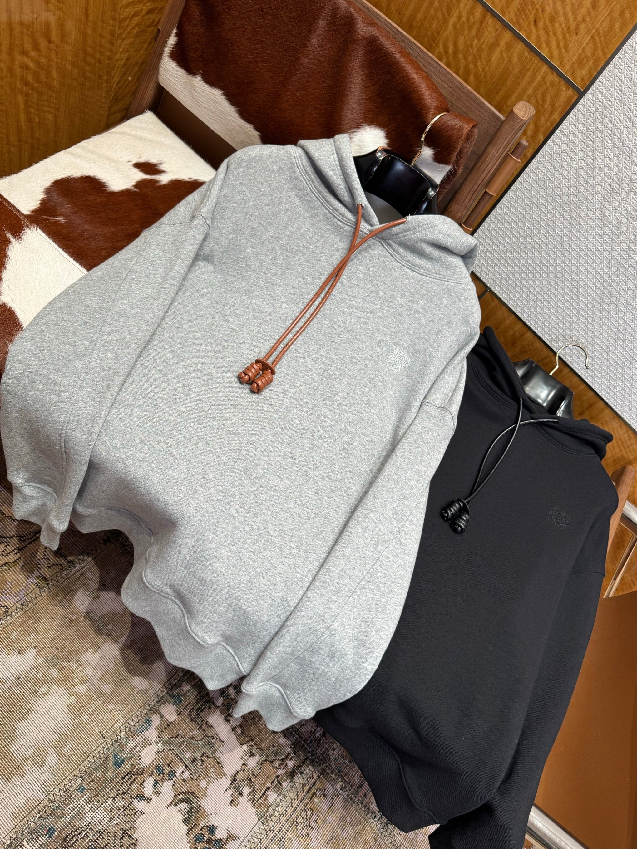 LOEW HOODIE