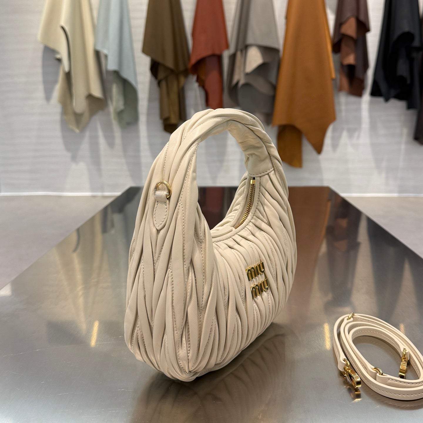 MIU M WANDER BAG