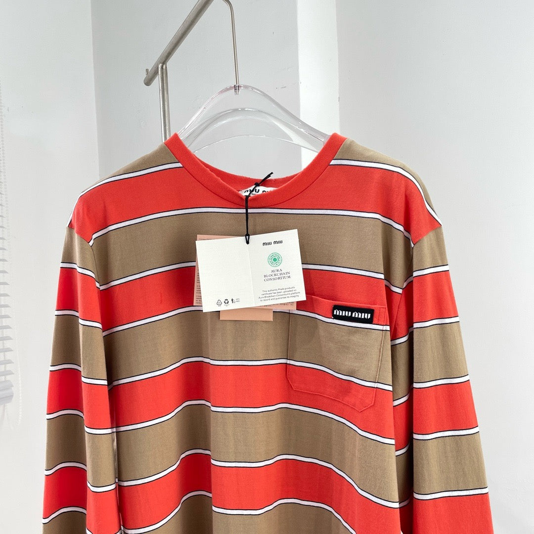 MIU M SWEATSHIRT