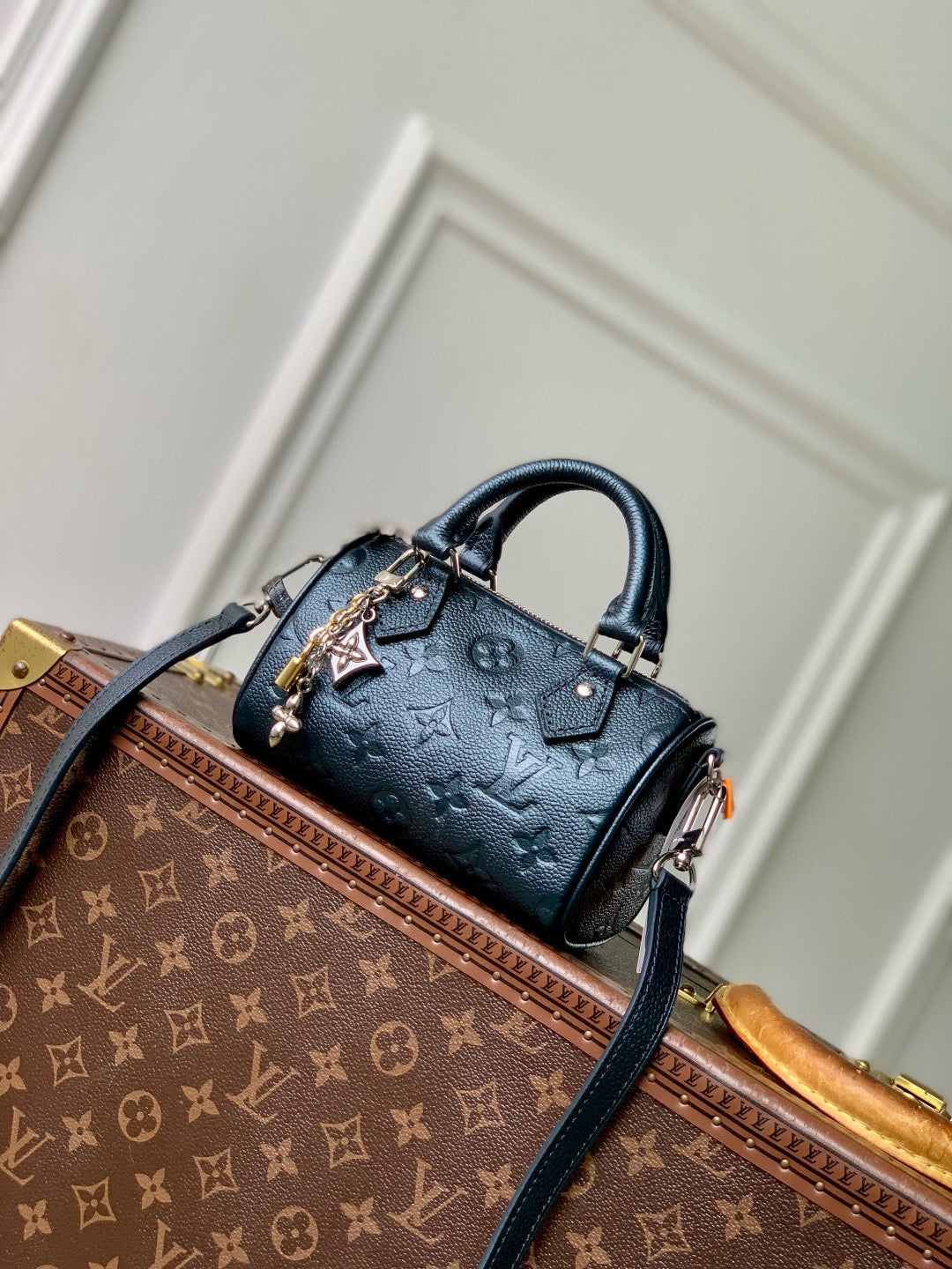 LOU NANO SPEEDY BAG