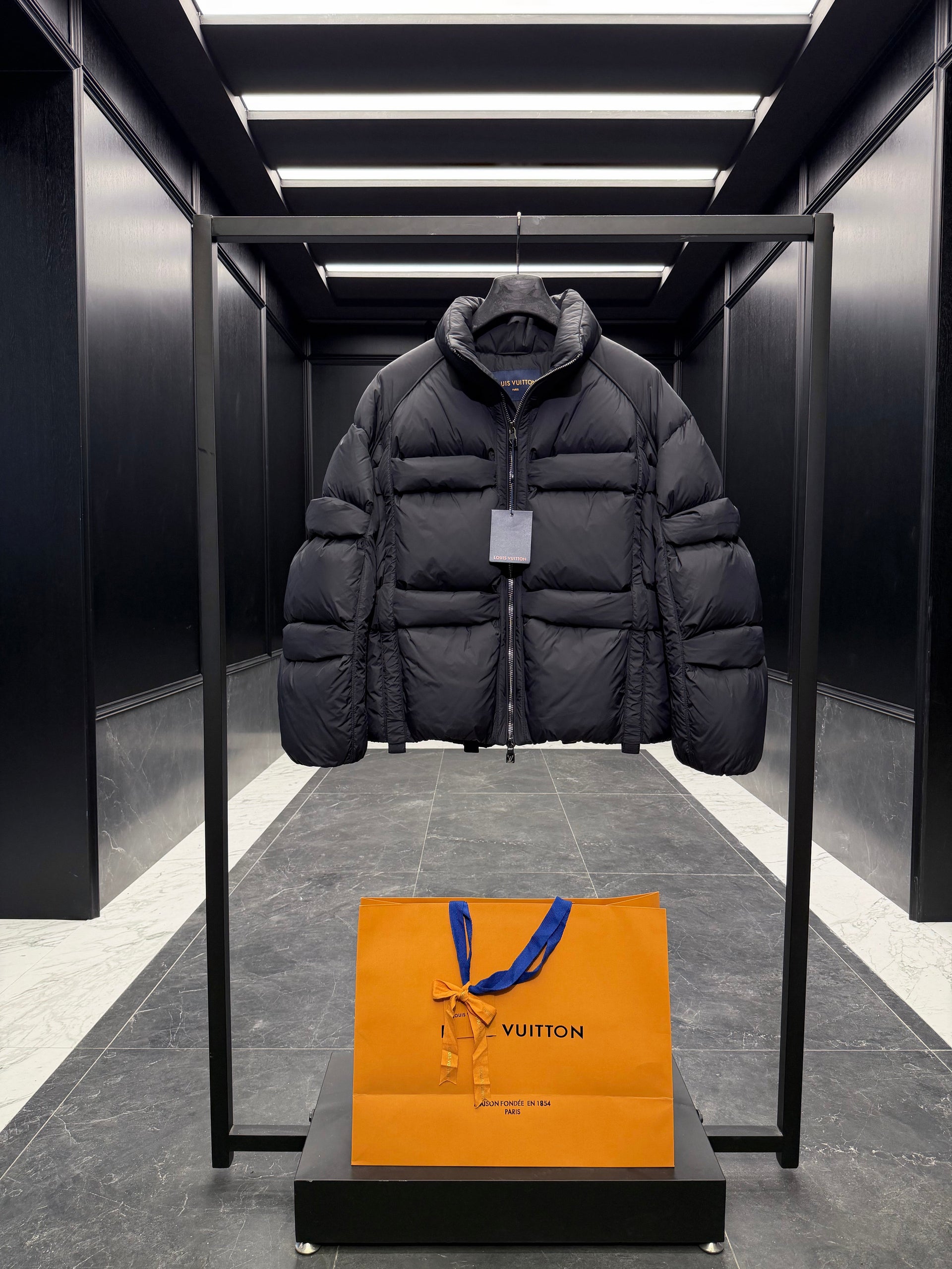 LOU PUFFER JACKET
