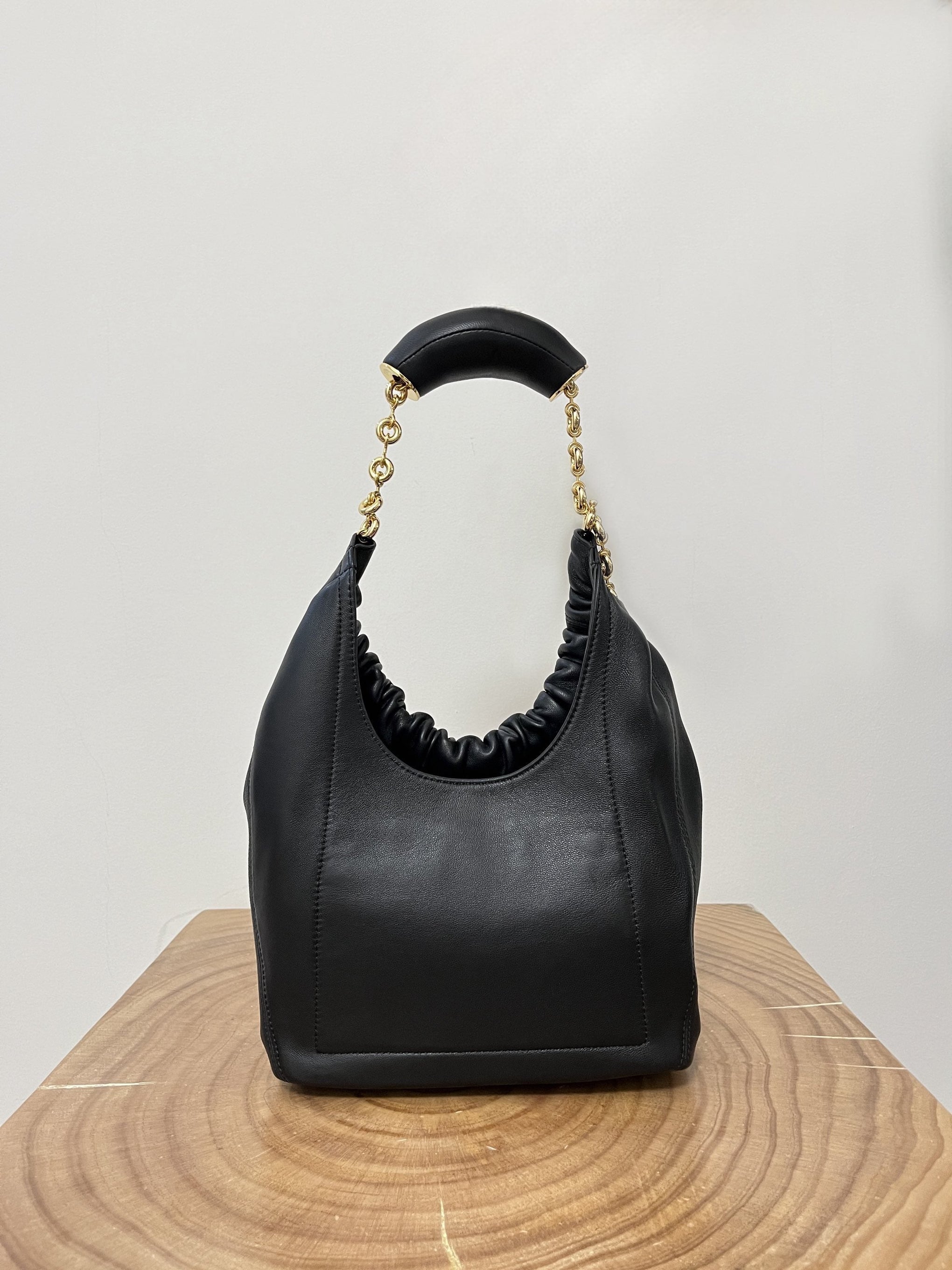 LOEW SMALL SQUEEZE BAG
