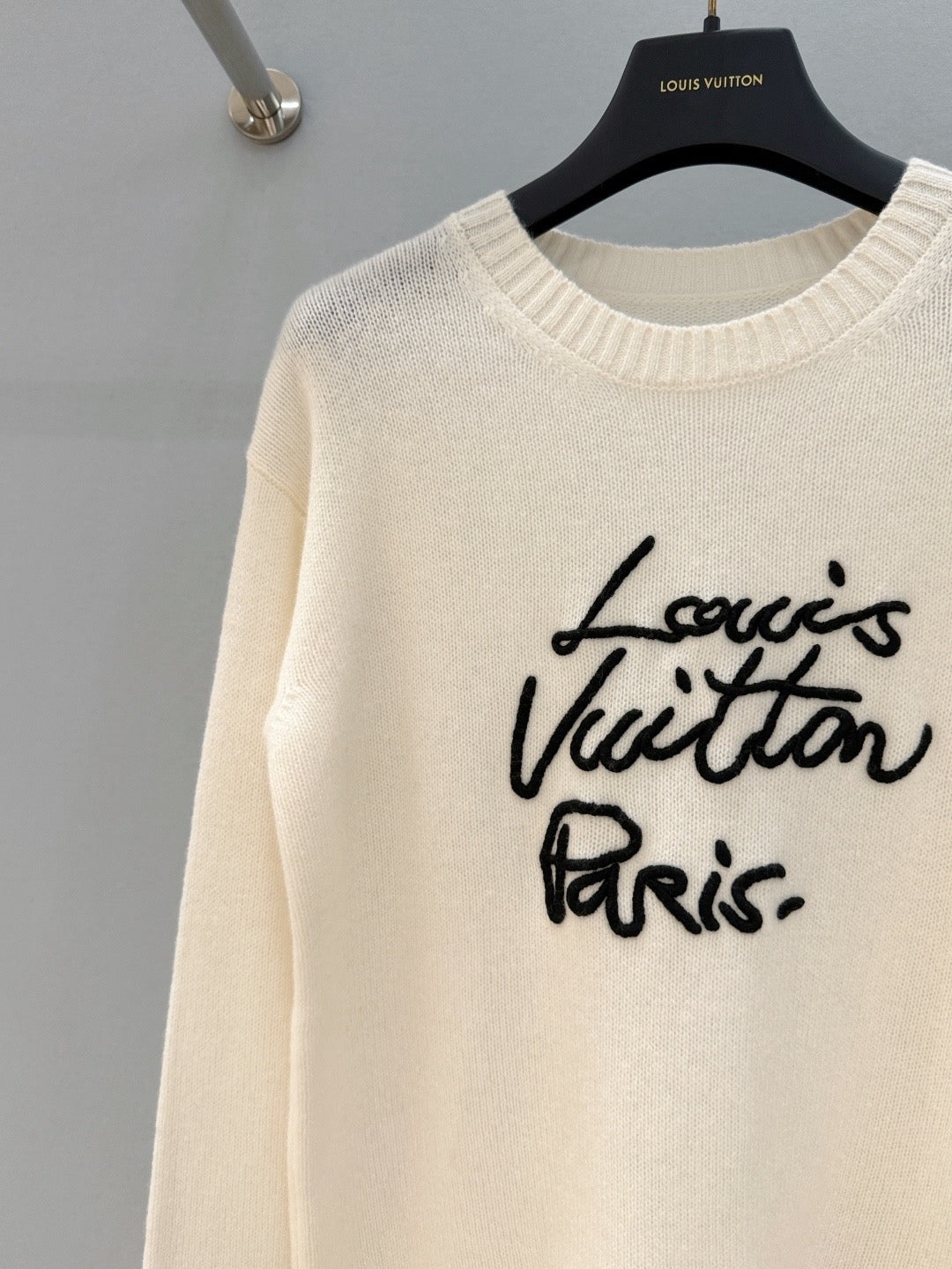 LOU JUMPER