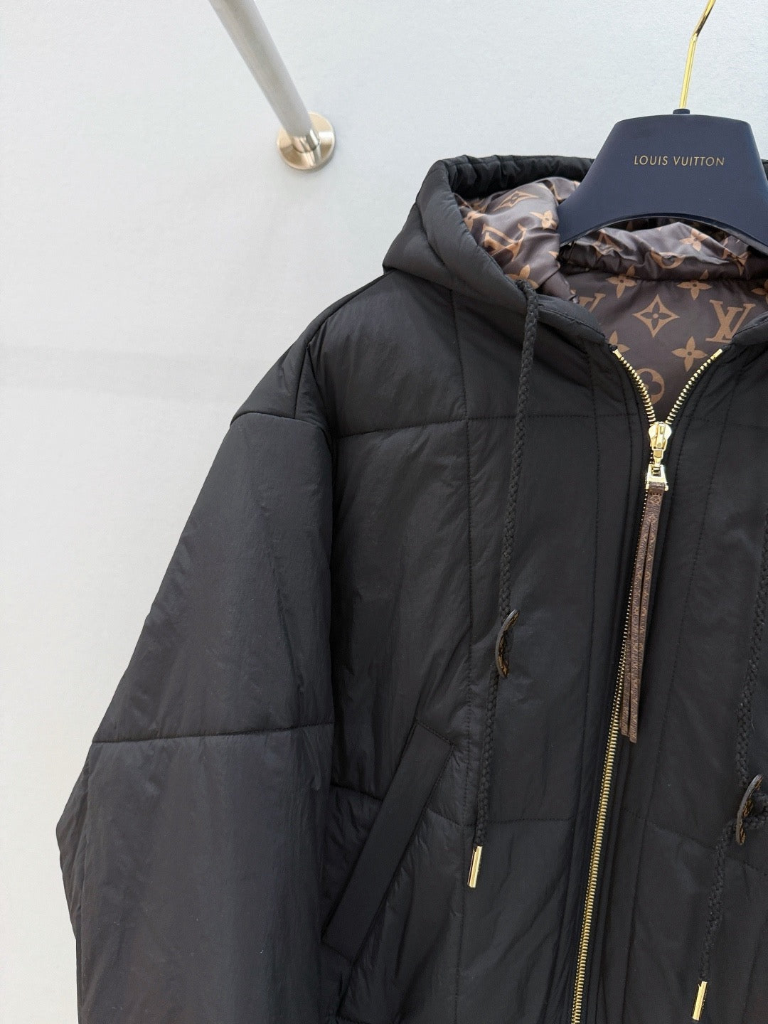LOU JACKET