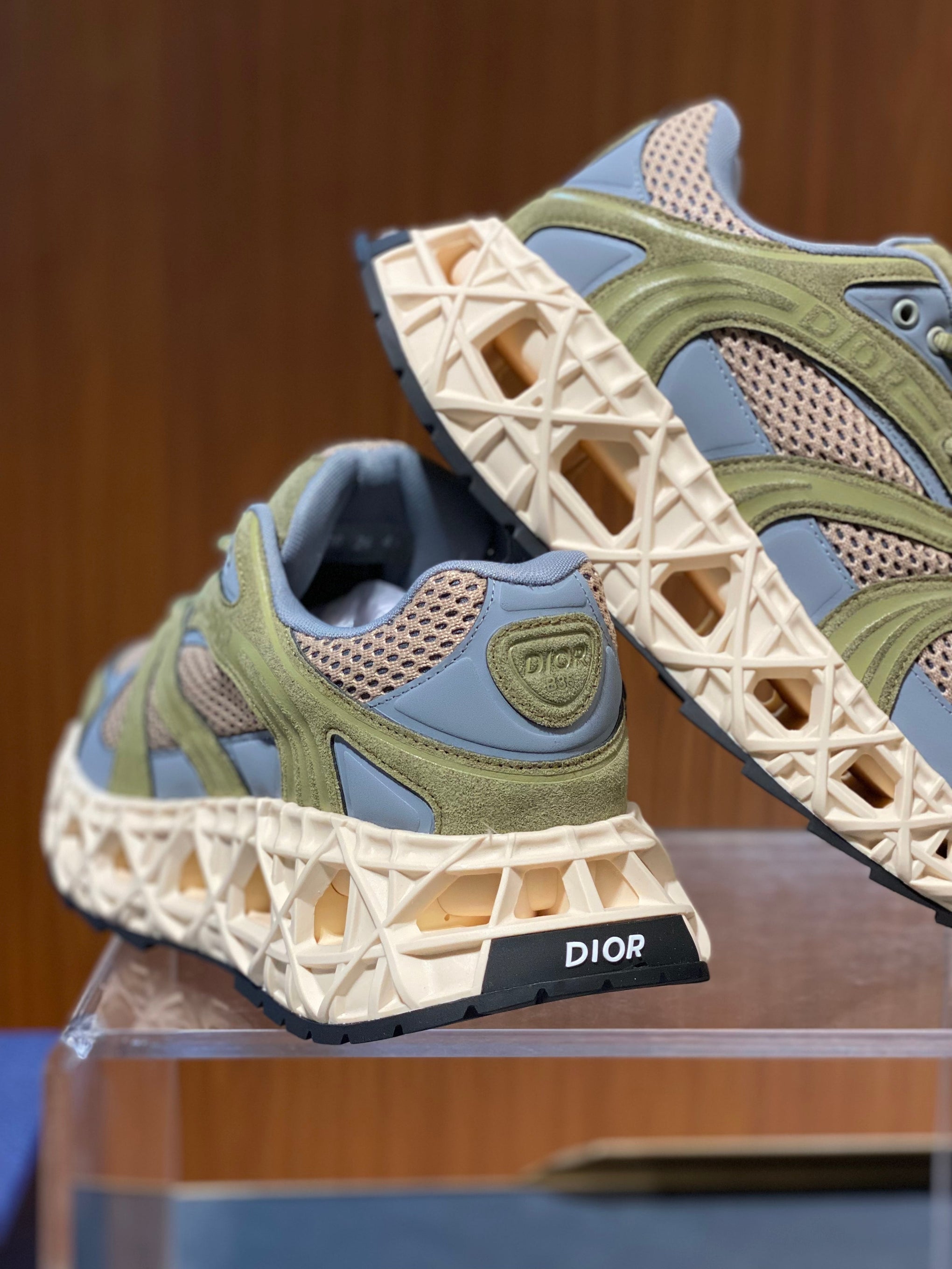 CD B35 SNEAKERS
