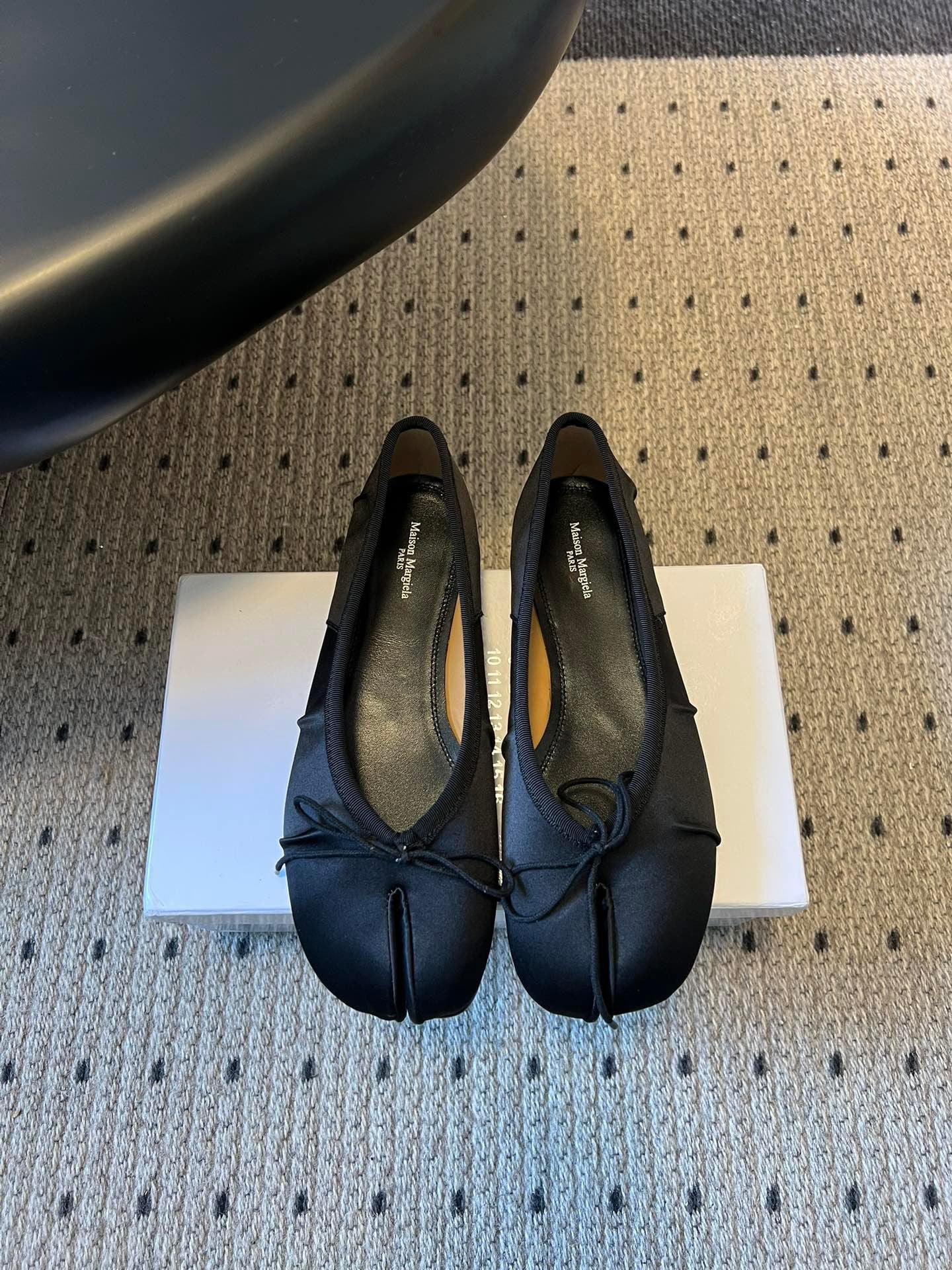 MAISON M TABI BALLET FLATS
