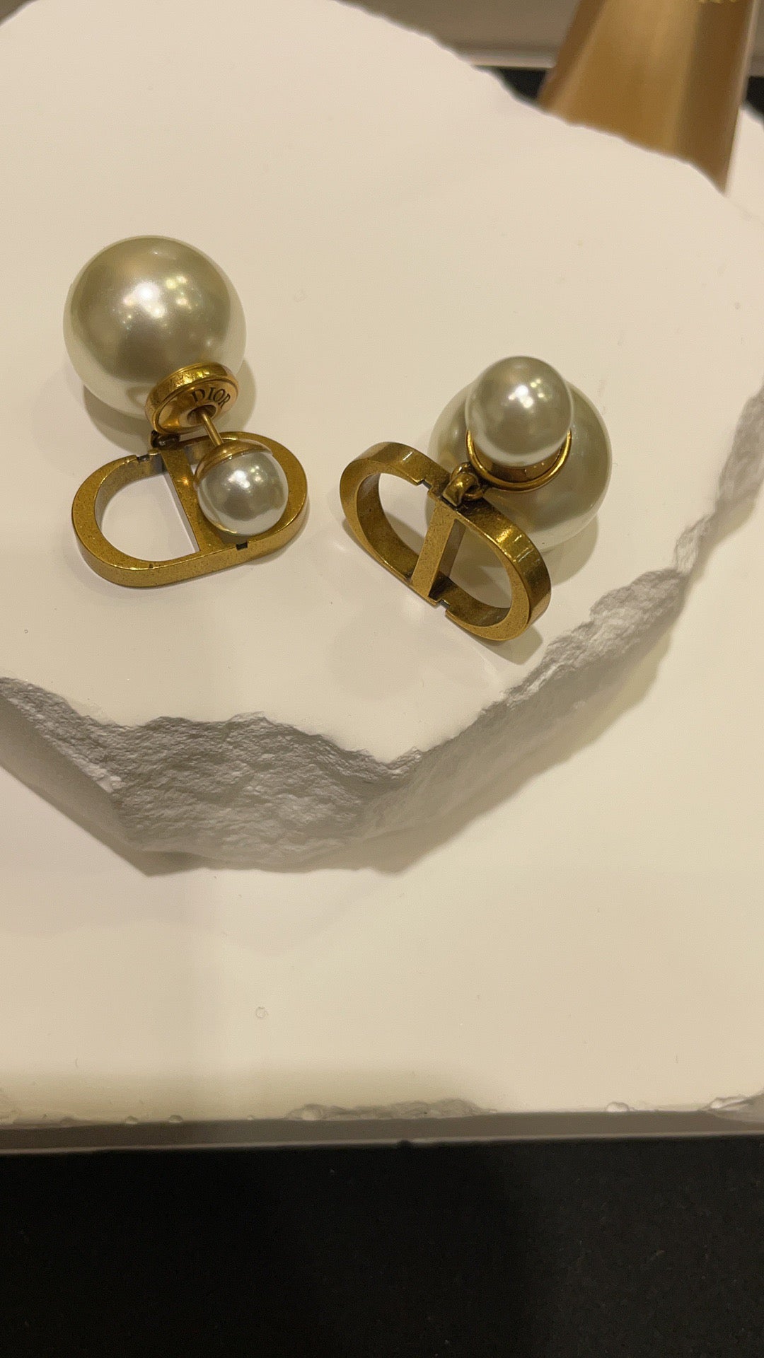 CD EARRINGS