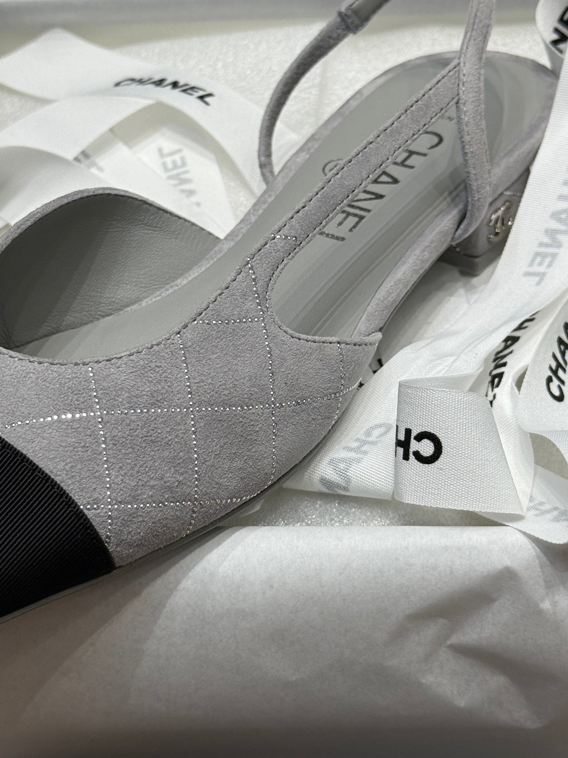 CC SLINGBACK PUMPS