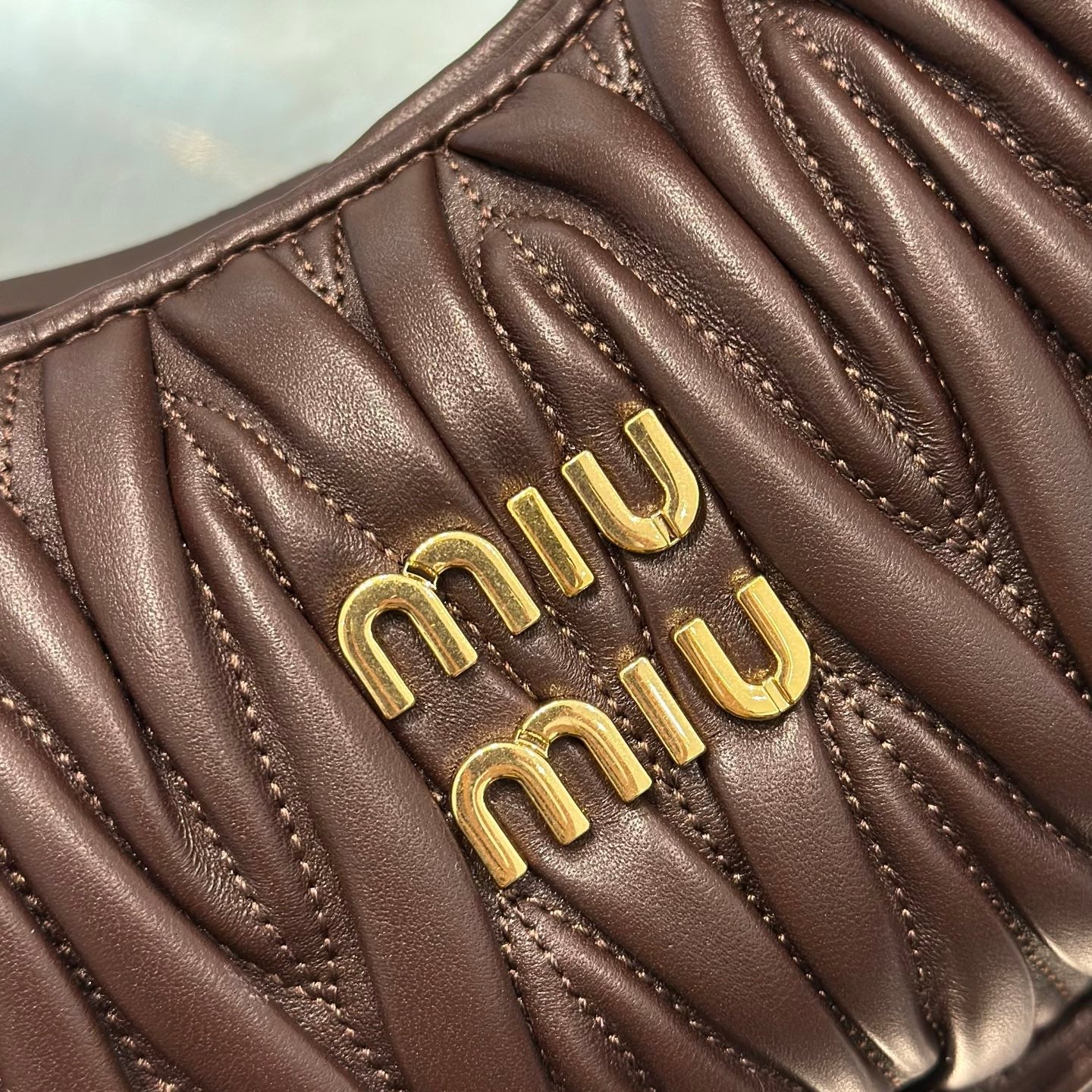 MIU M WANDER BAG