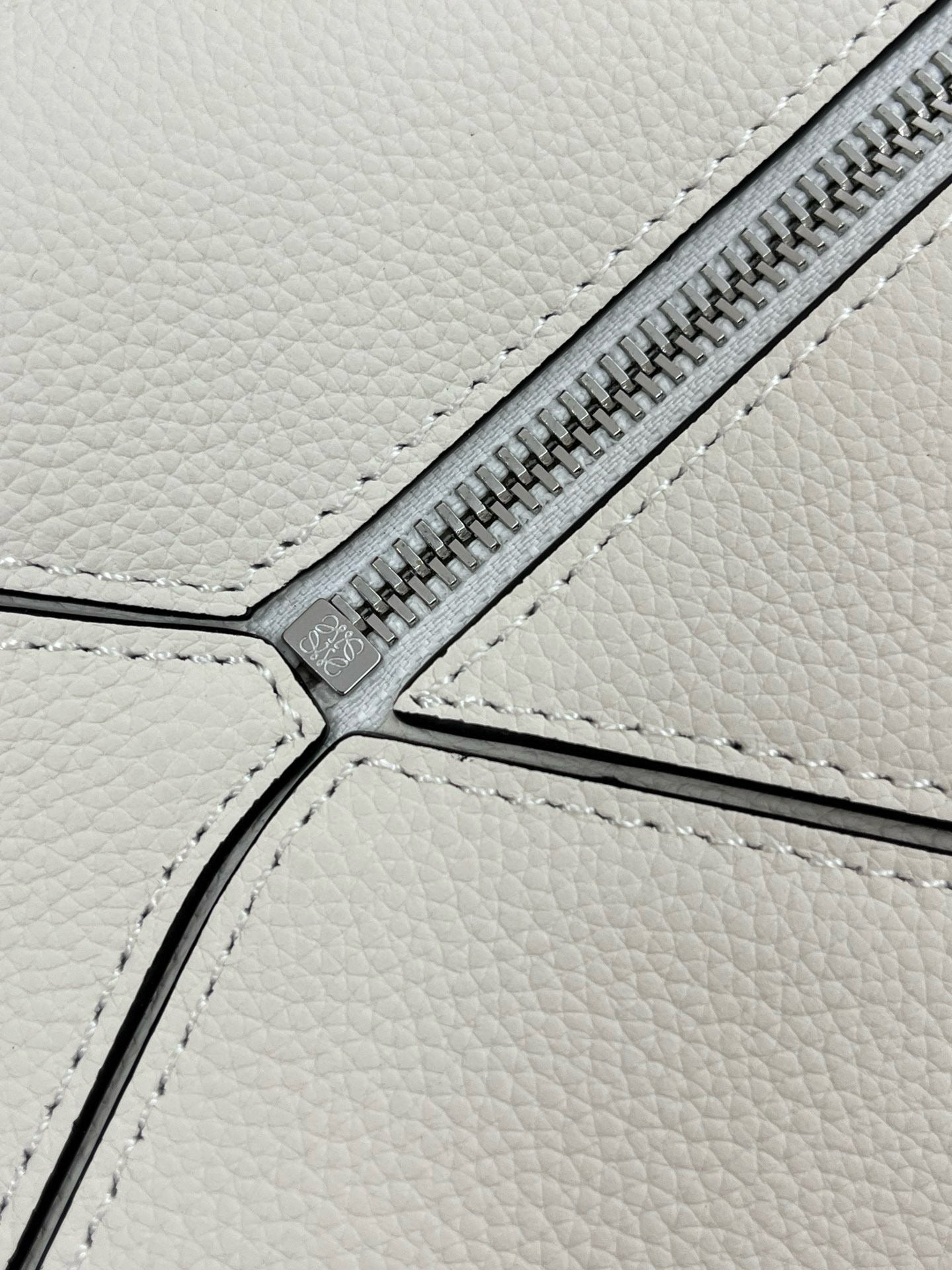 LOEW SMALL PUZZLE BAG