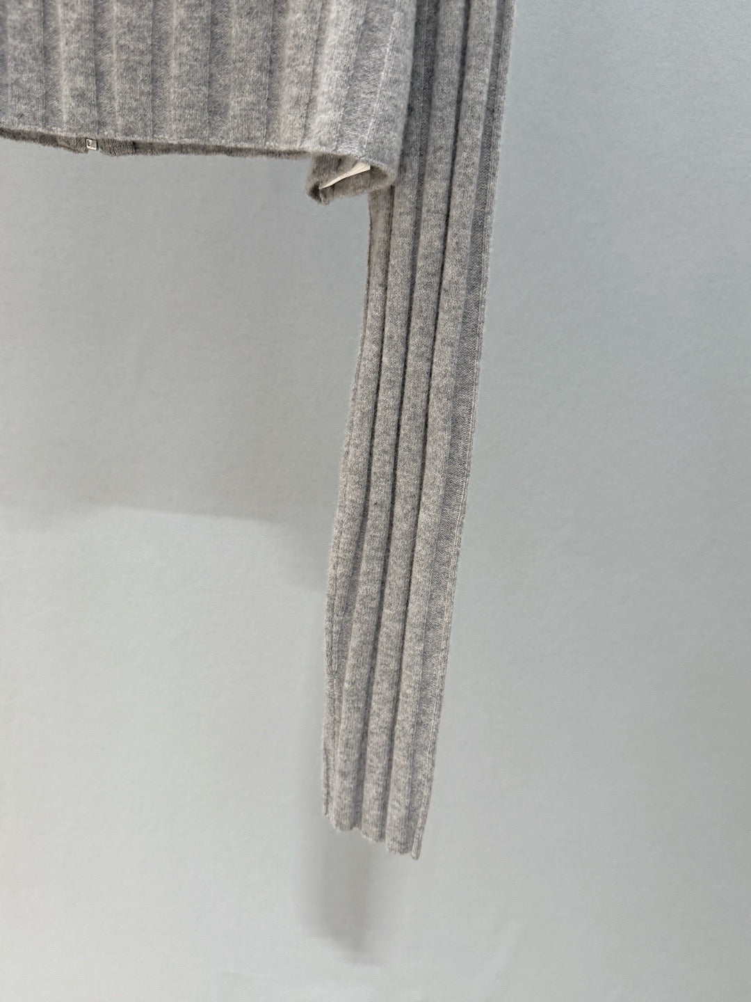 MIU M CROPPED JUMPER