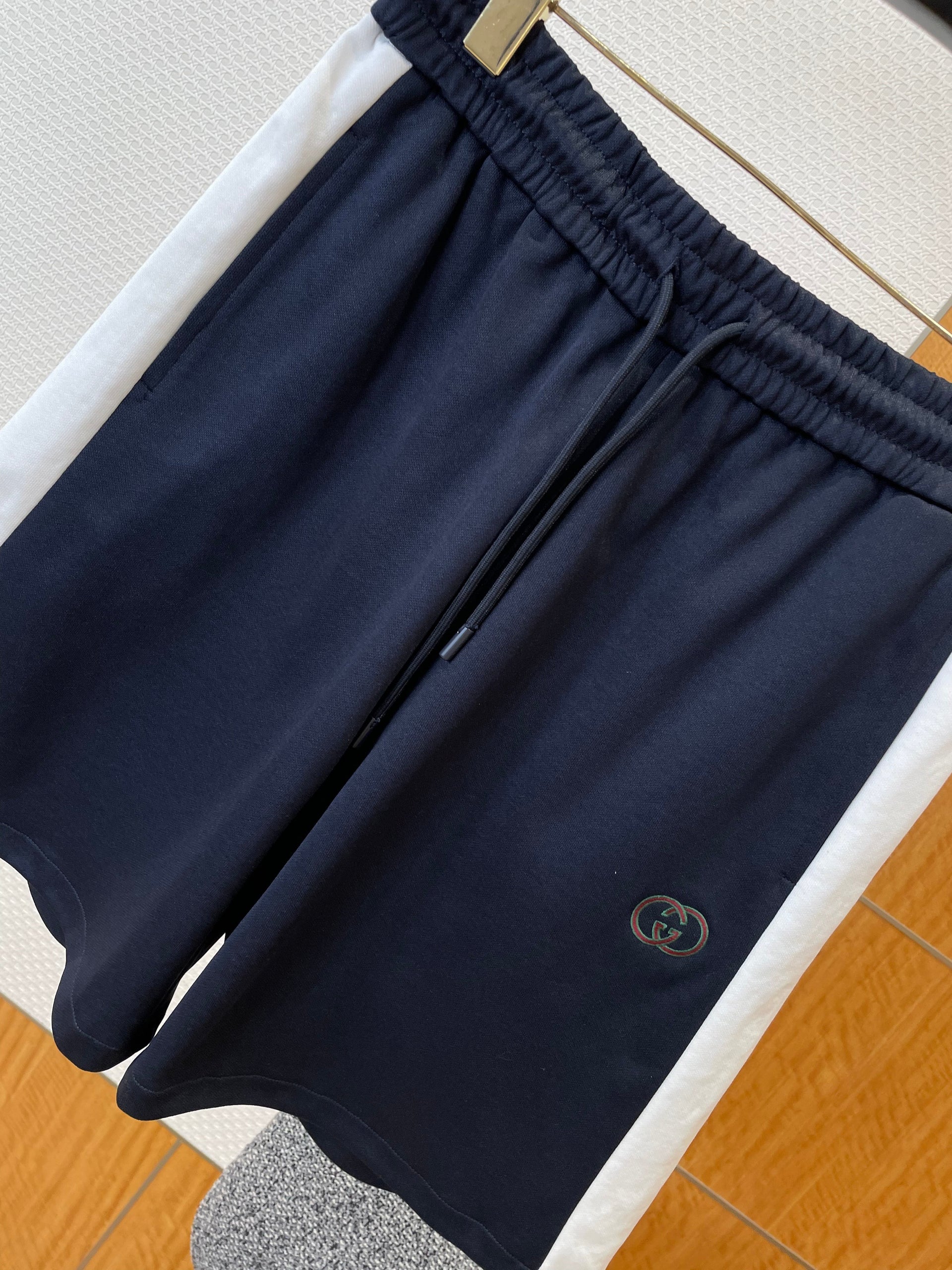 GG SHORTS