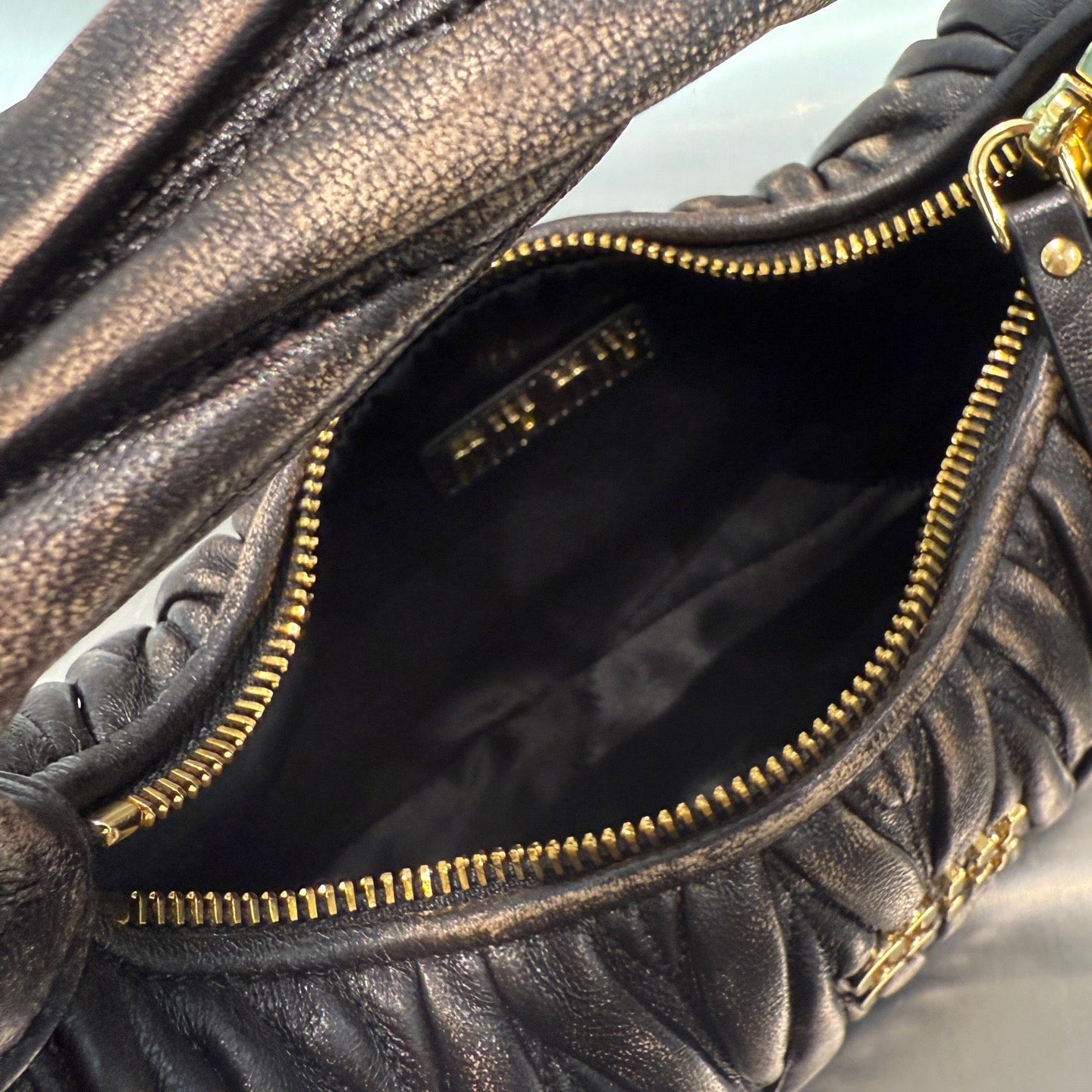 MIU M WANDER BAG
