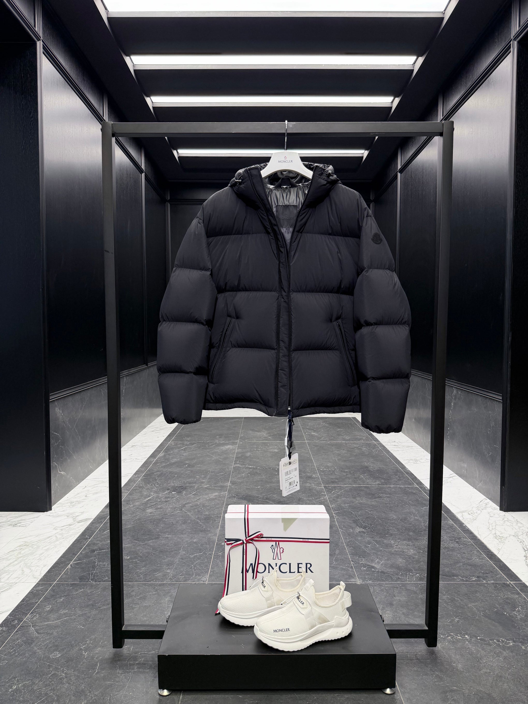 MONC MERIERA JACKET