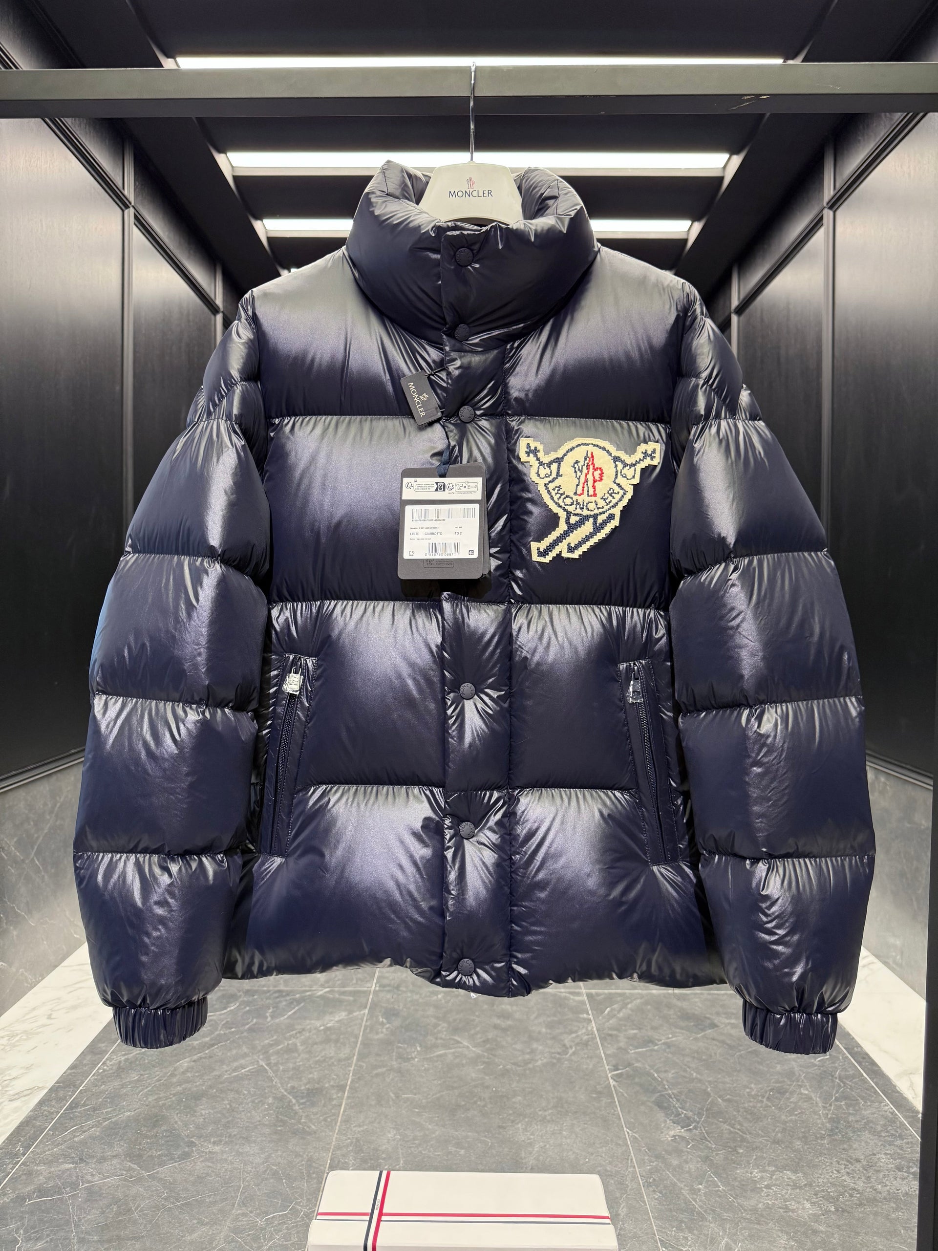 MONC LESTE JACKET