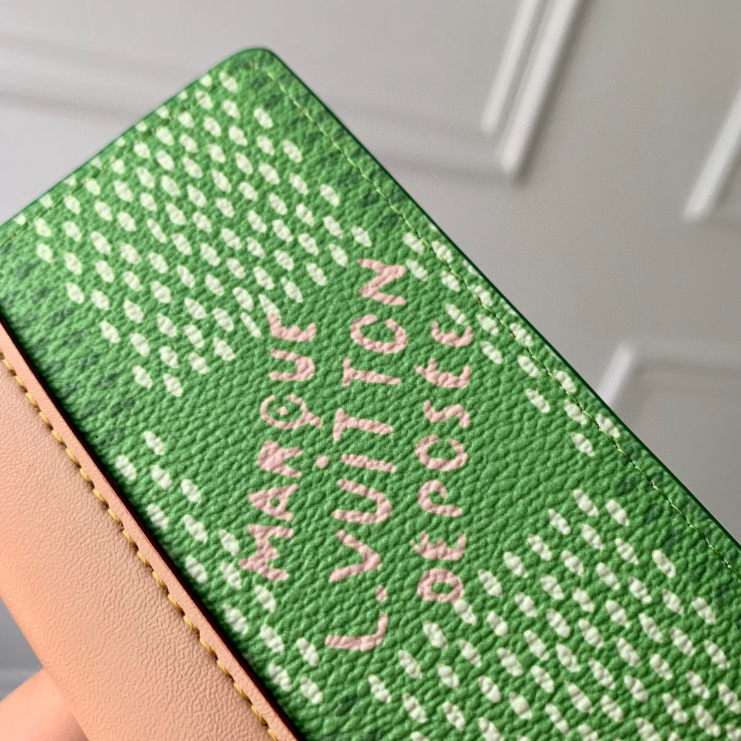 LOU POCKET ORGANIZER