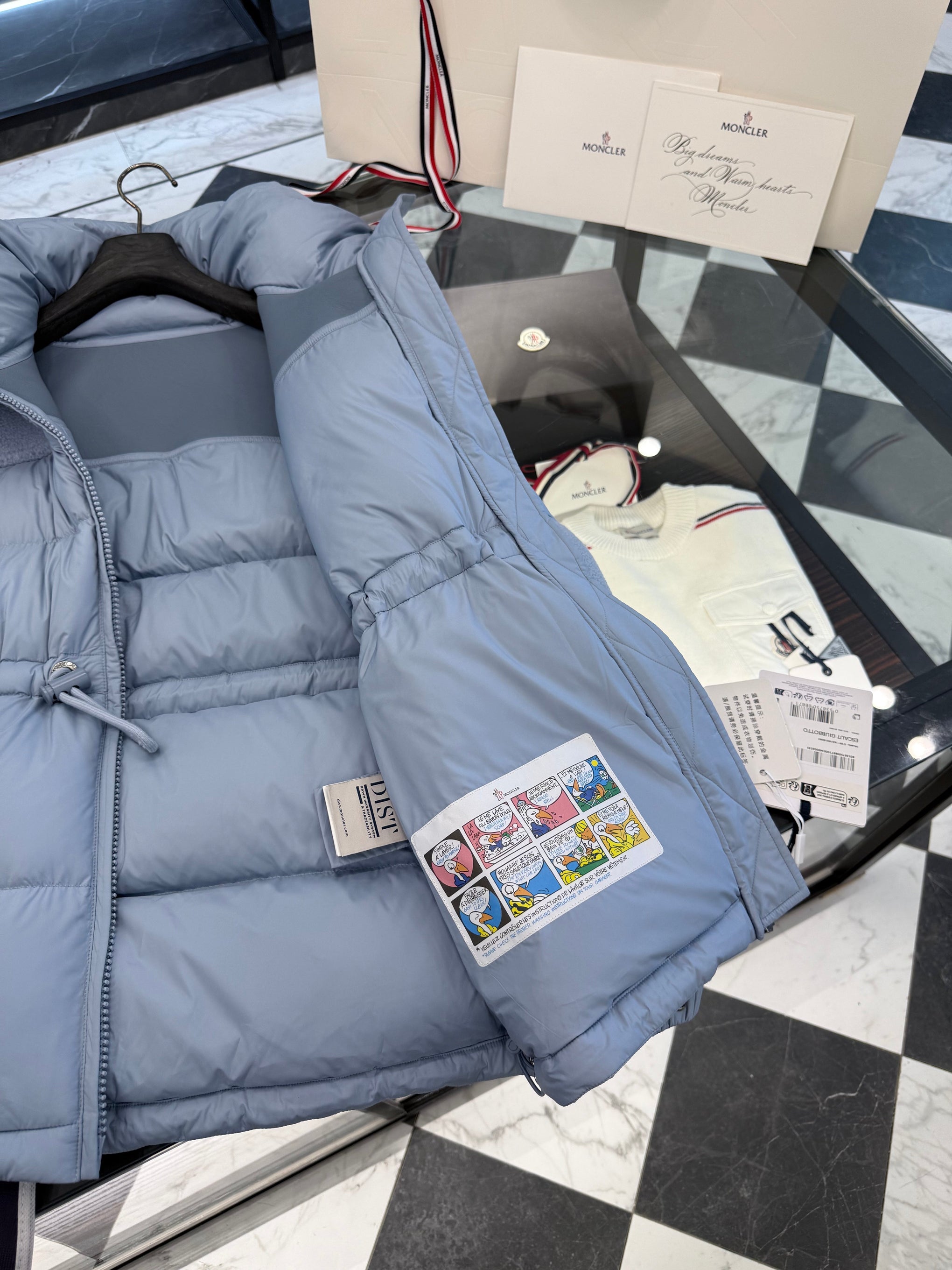MONC ESCAUT JACKET