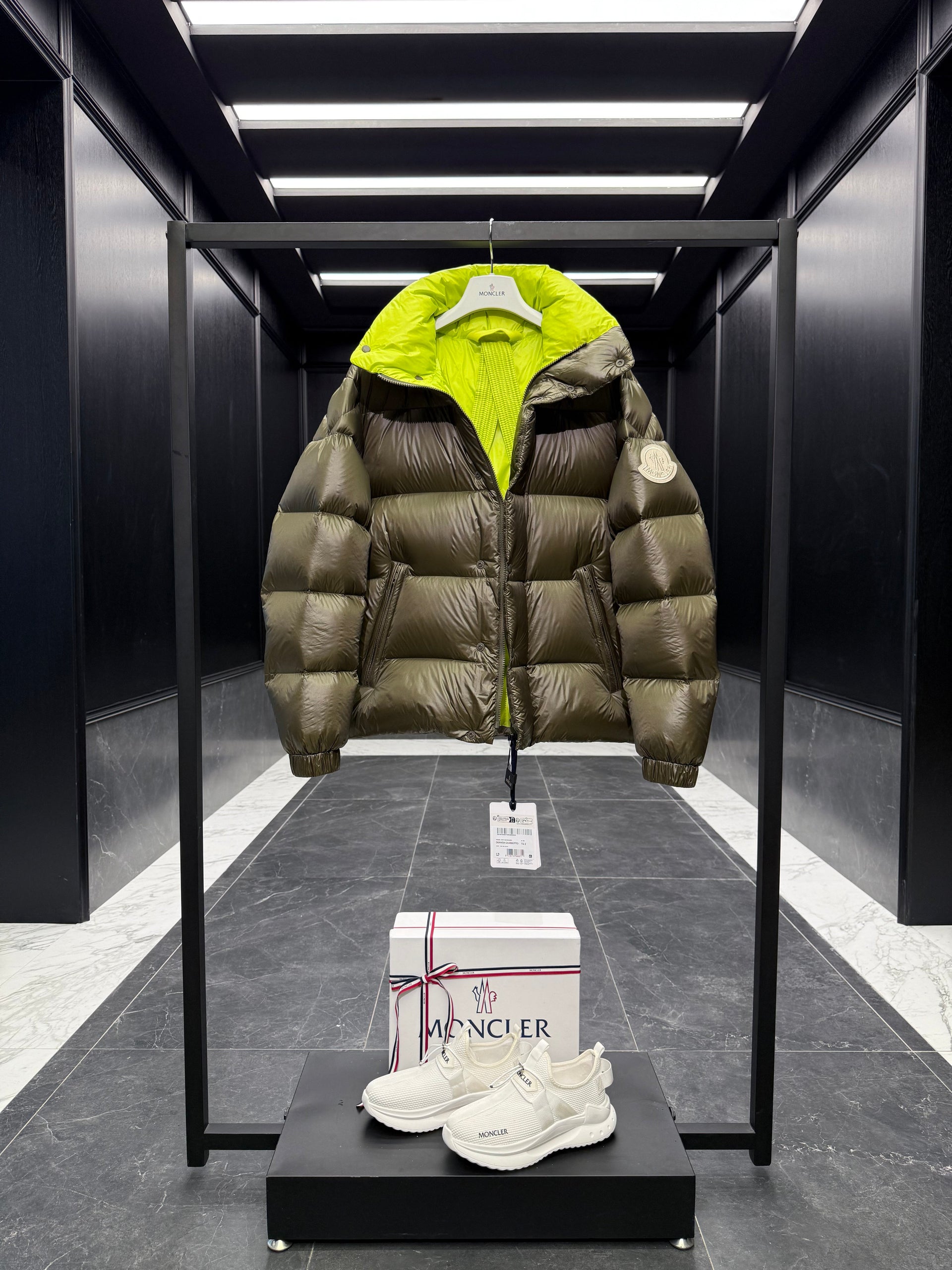MONC DERVOX JACKET