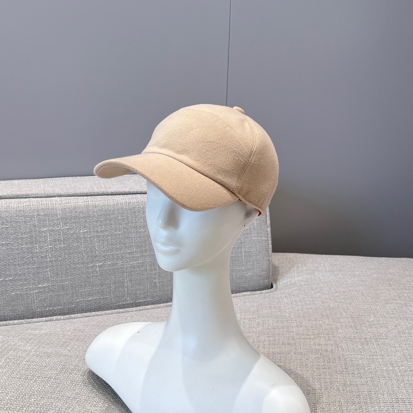 LORO P CASHMERE CAP