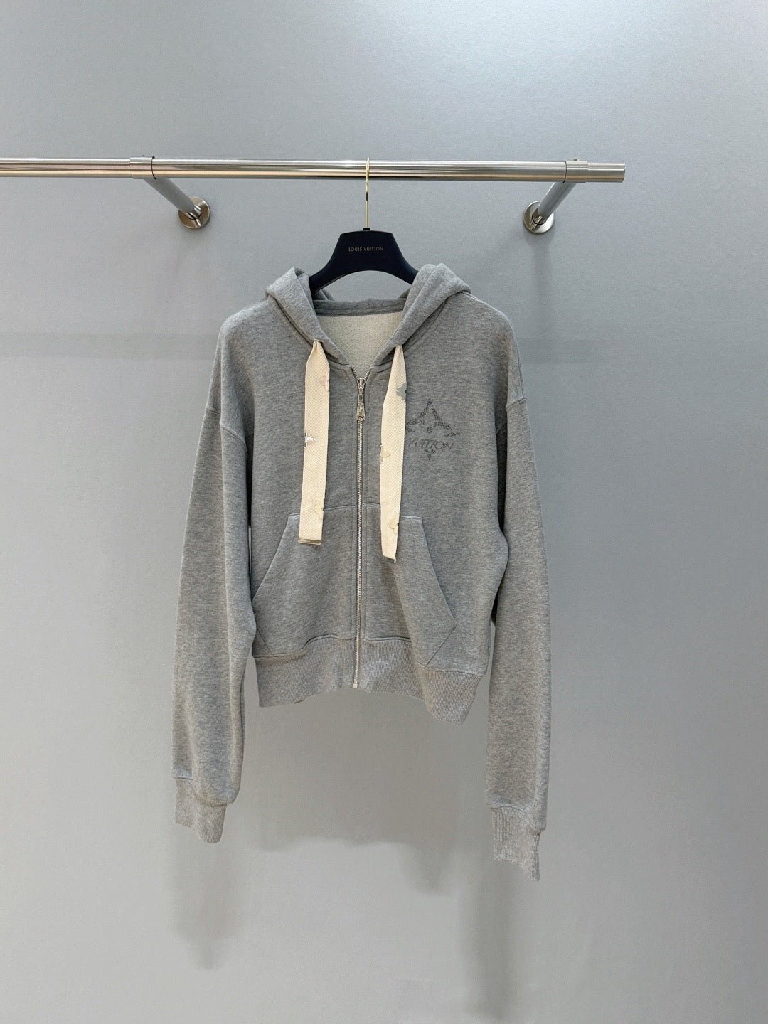 LOU ZIP SWEATSHIRT