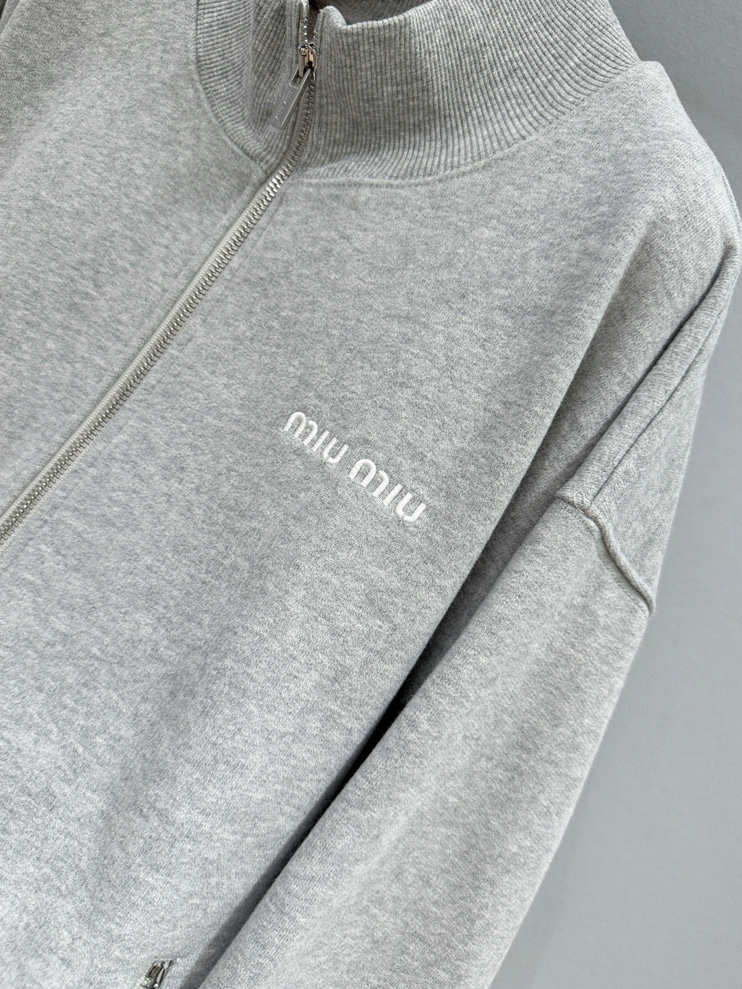 MIU M ZIP HOODIE
