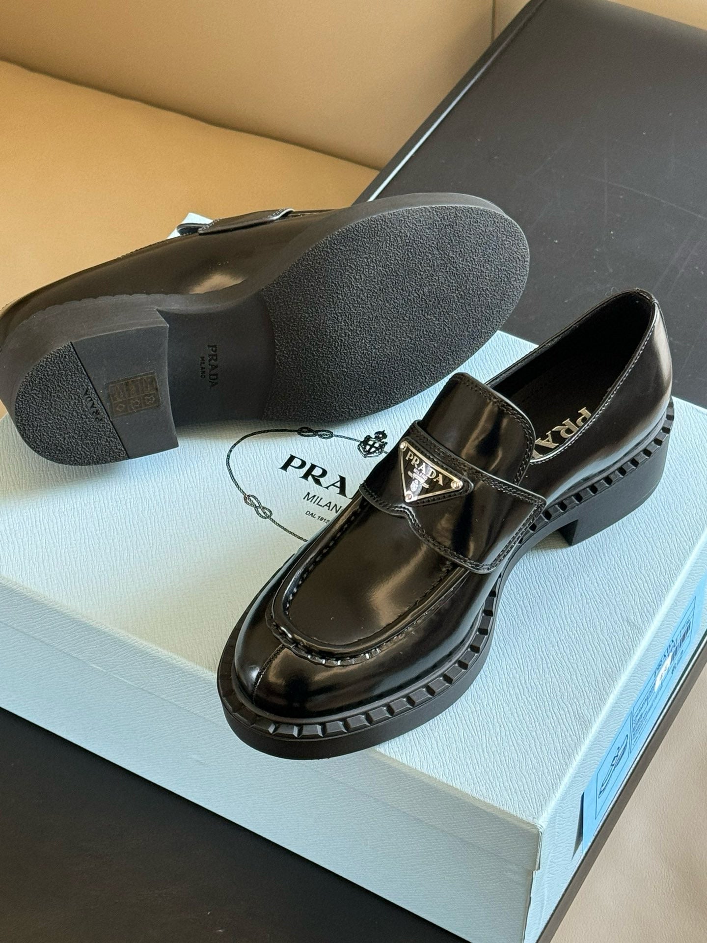 PD LOAFERS
