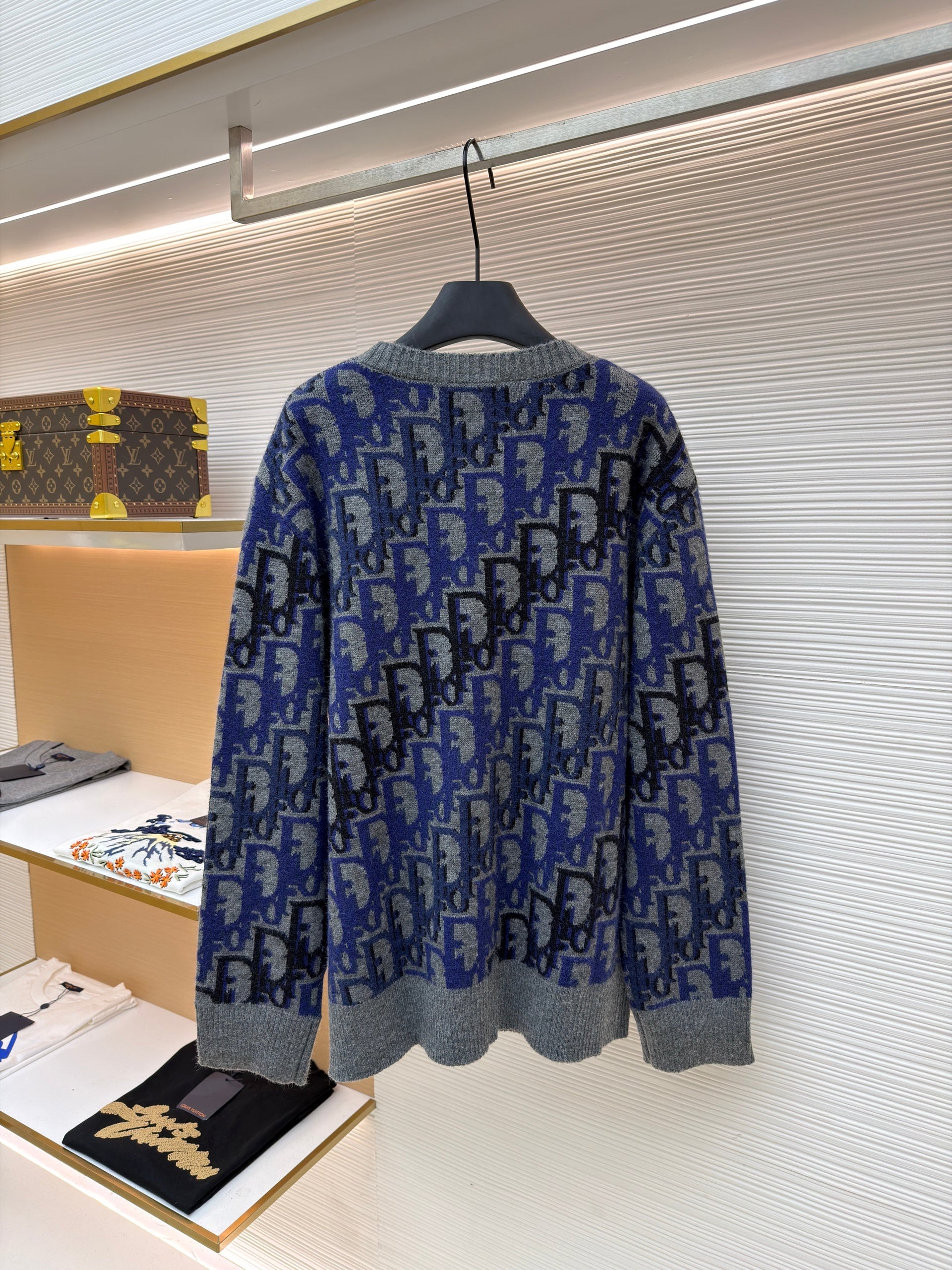 CD JUMPER