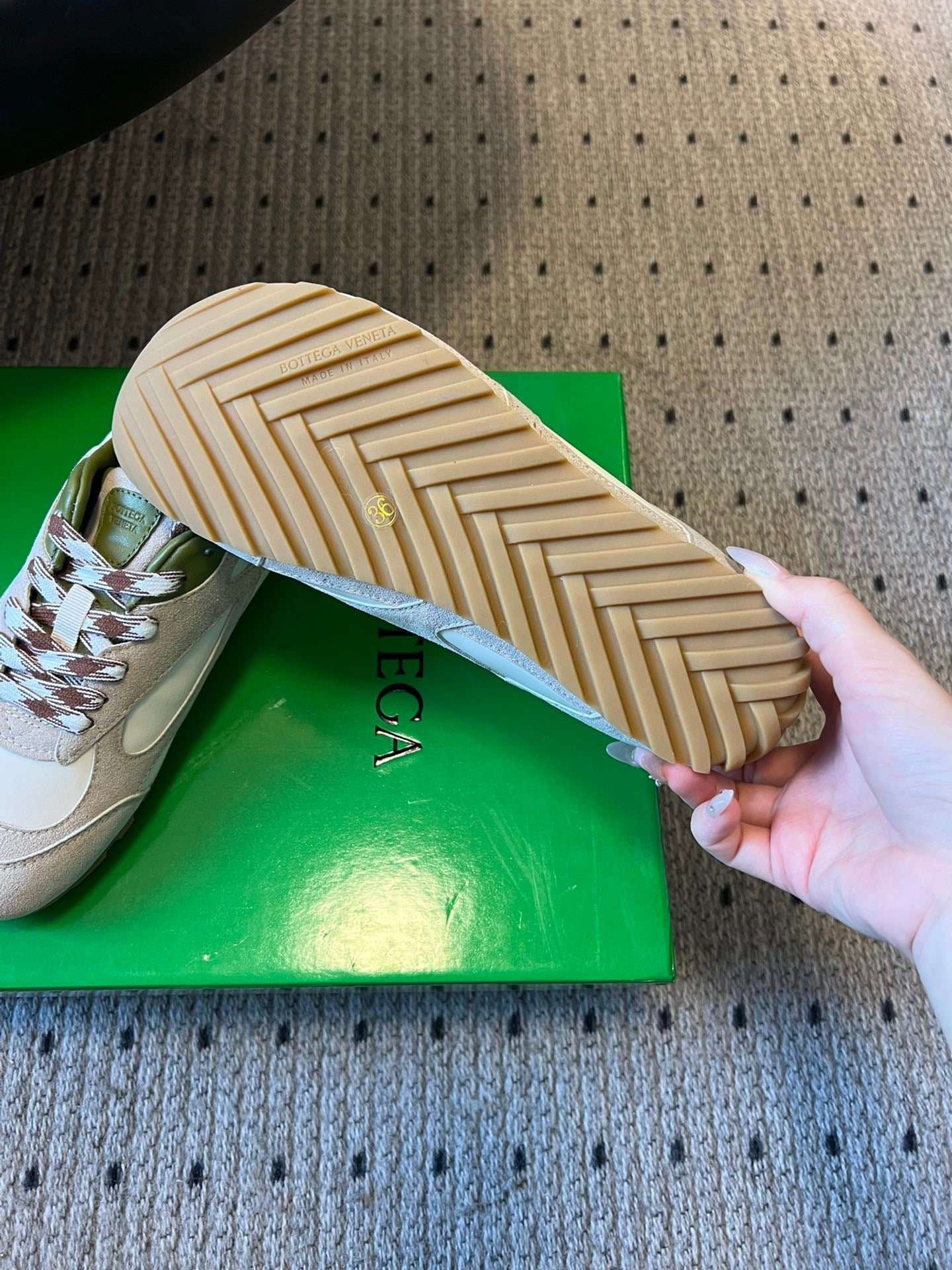BOTT V ORBIT SNEAKER
