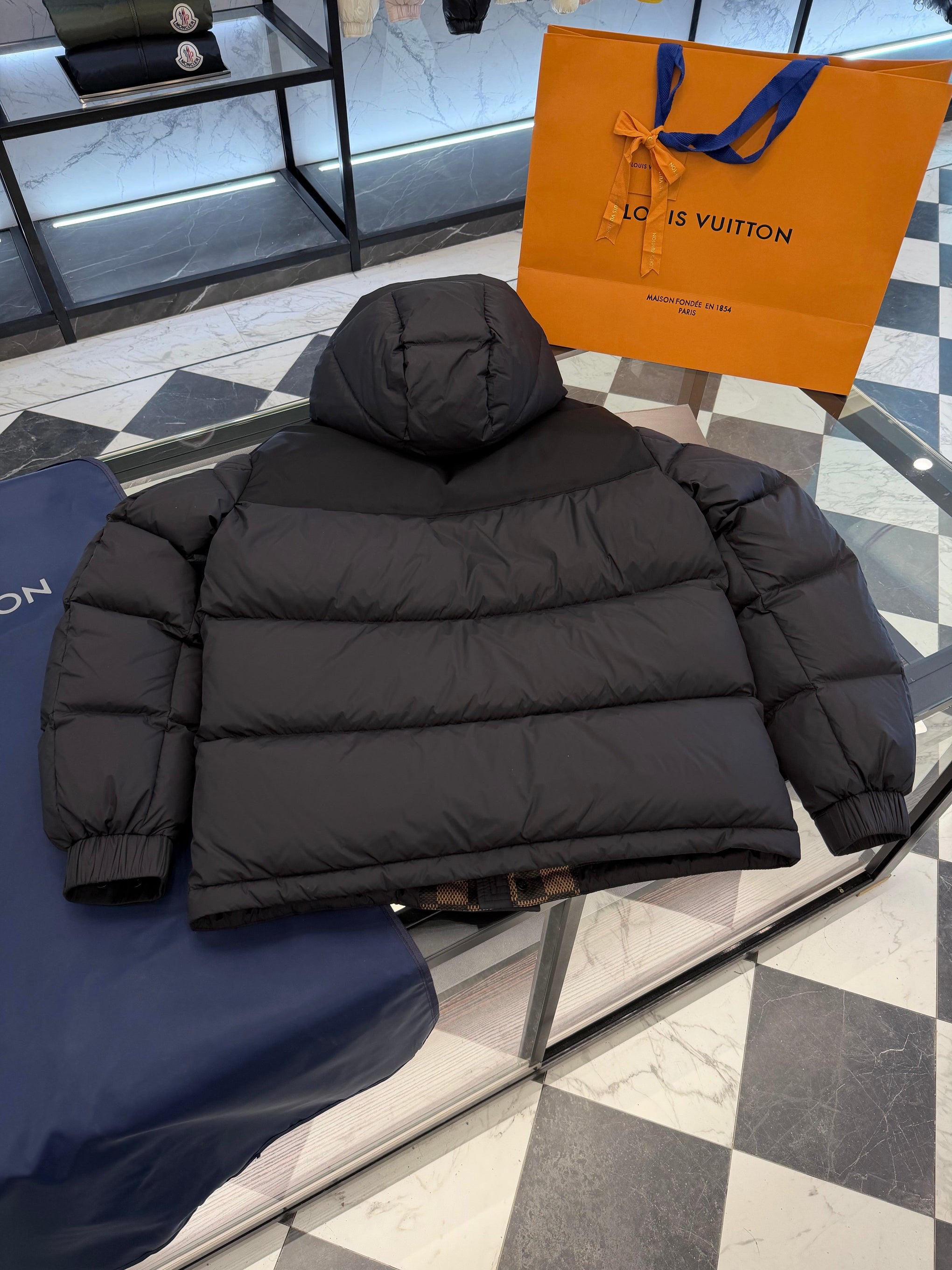 LOU PUFFER JACKET