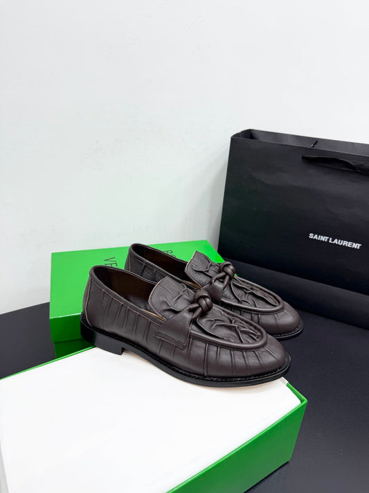 BOTT V LOAFERS