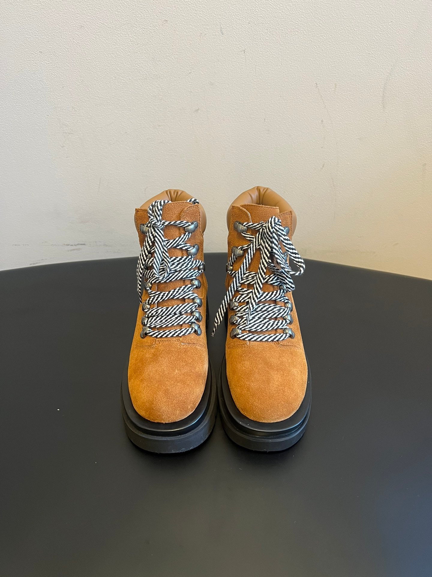 BOTT V BOOTS