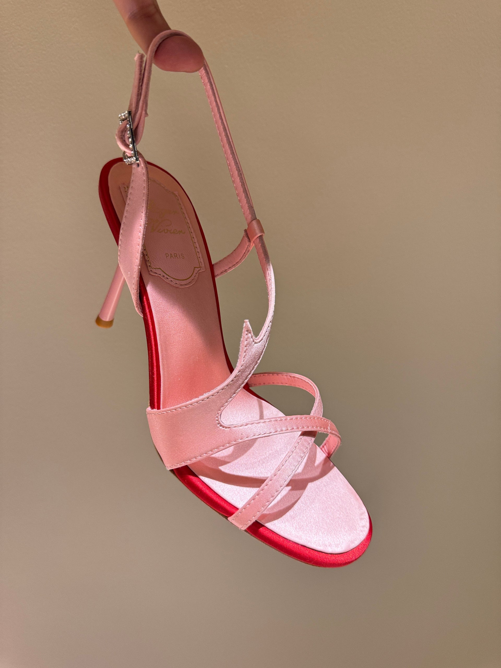 ROGER V HEELS