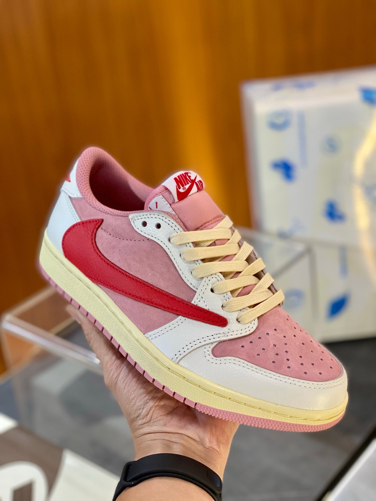 TRAVIS S x JORDAN 1 LOW SNEAKERS