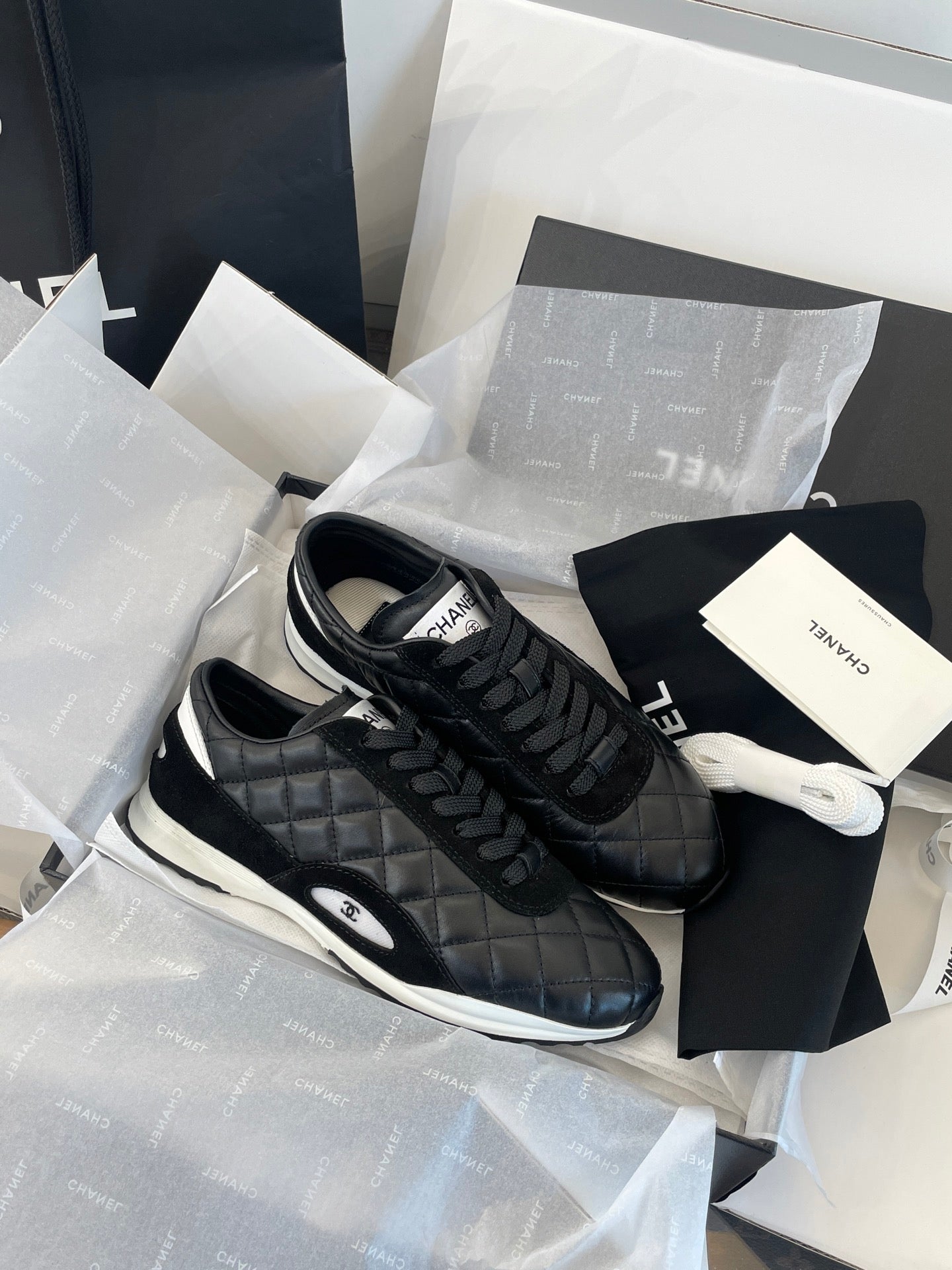 CC SNEAKER