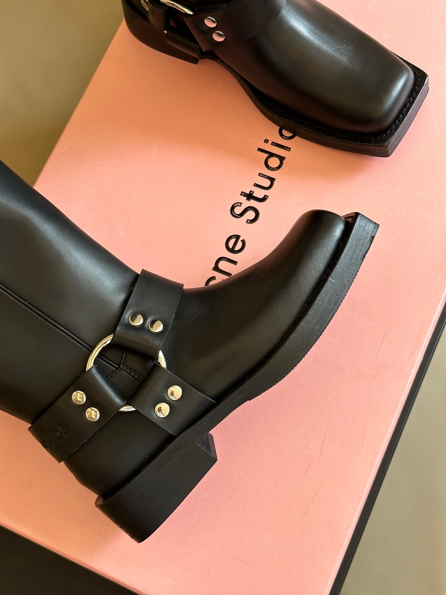 ACNE BOOTS