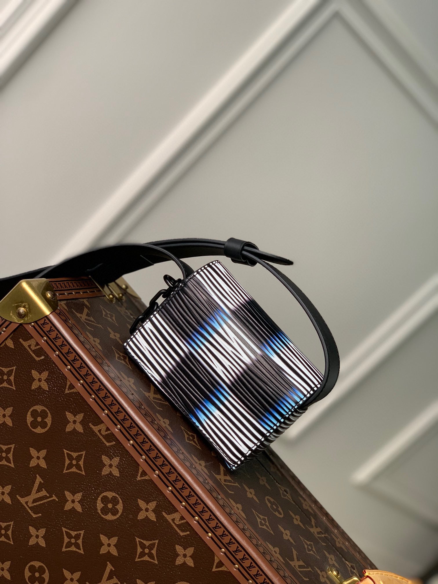 LOU MICRO STEAMER BAG