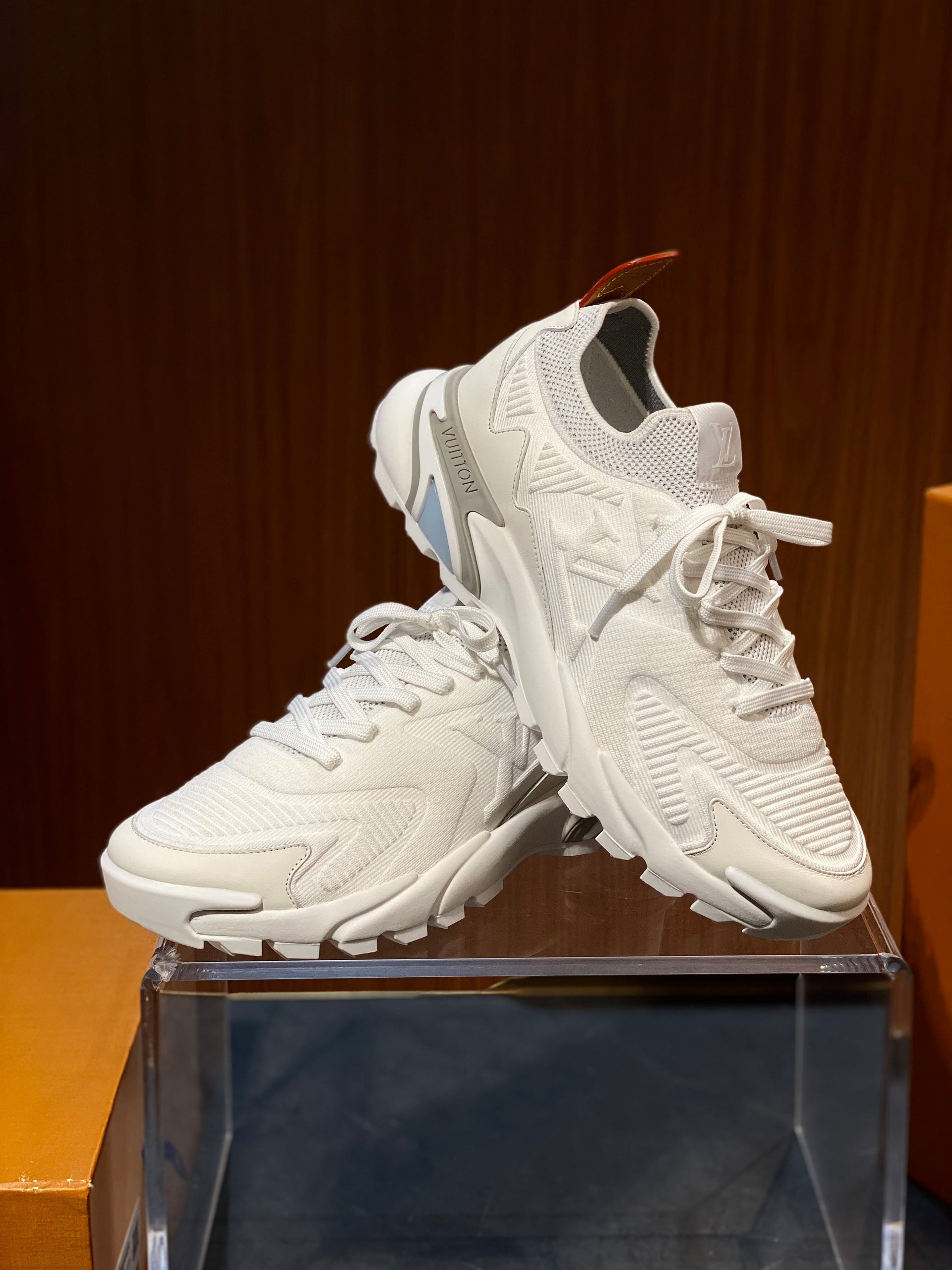 LOU RUNNER TATIC TRAINERS