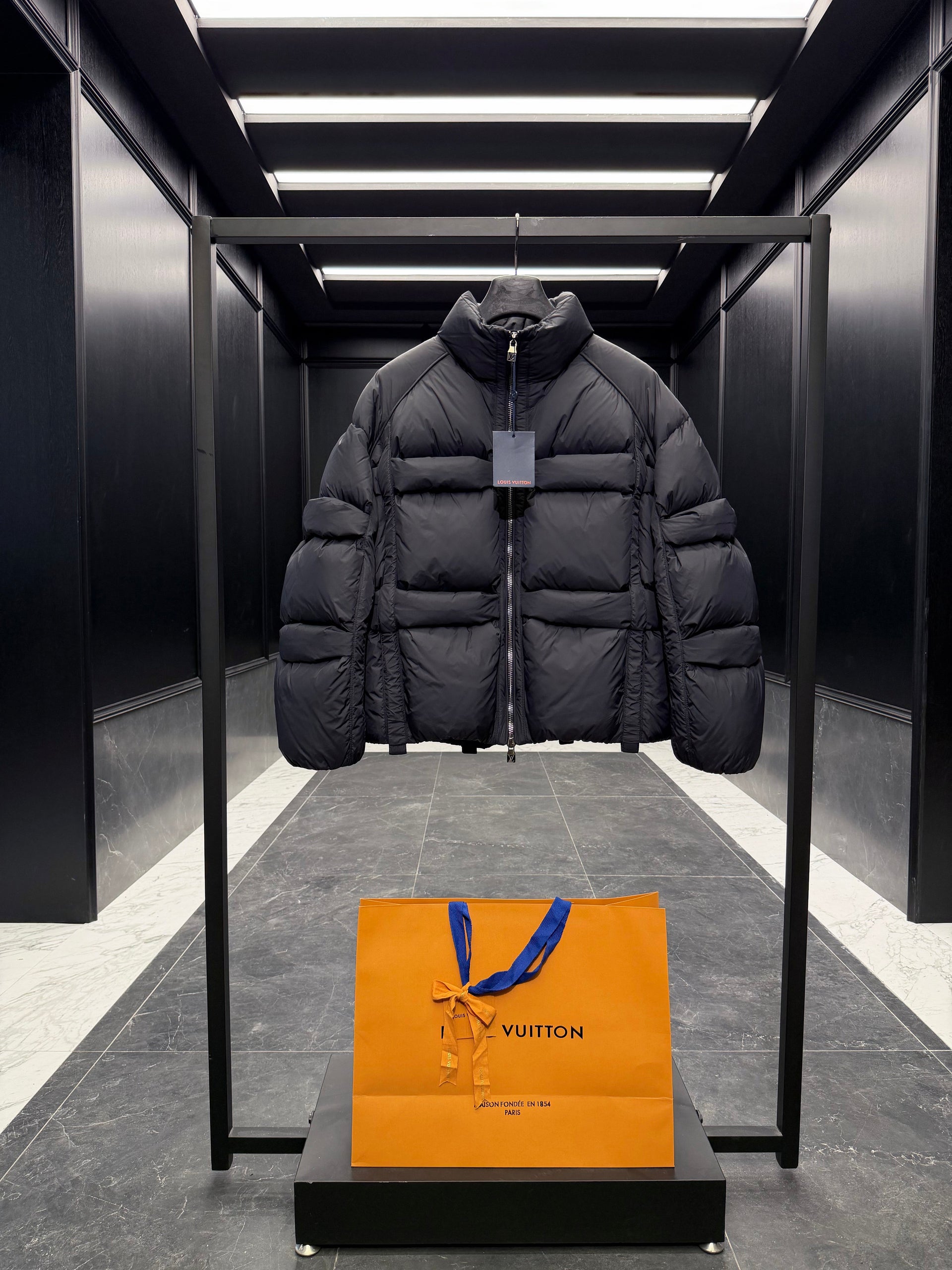LOU PUFFER JACKET