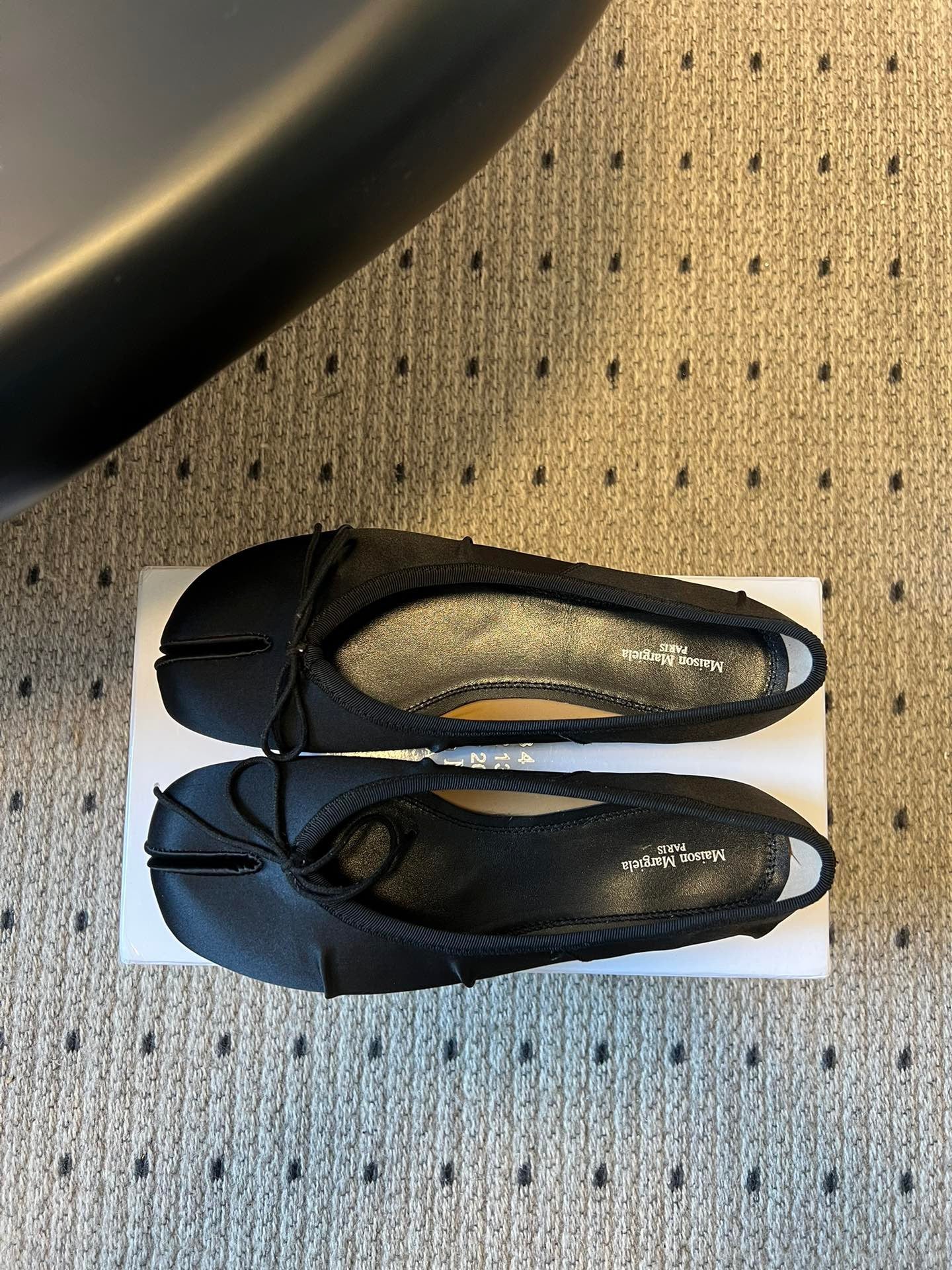 MAISON M TABI BALLET FLATS