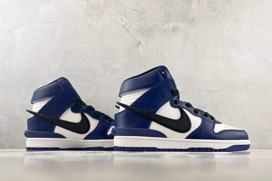 DUNK HIGH