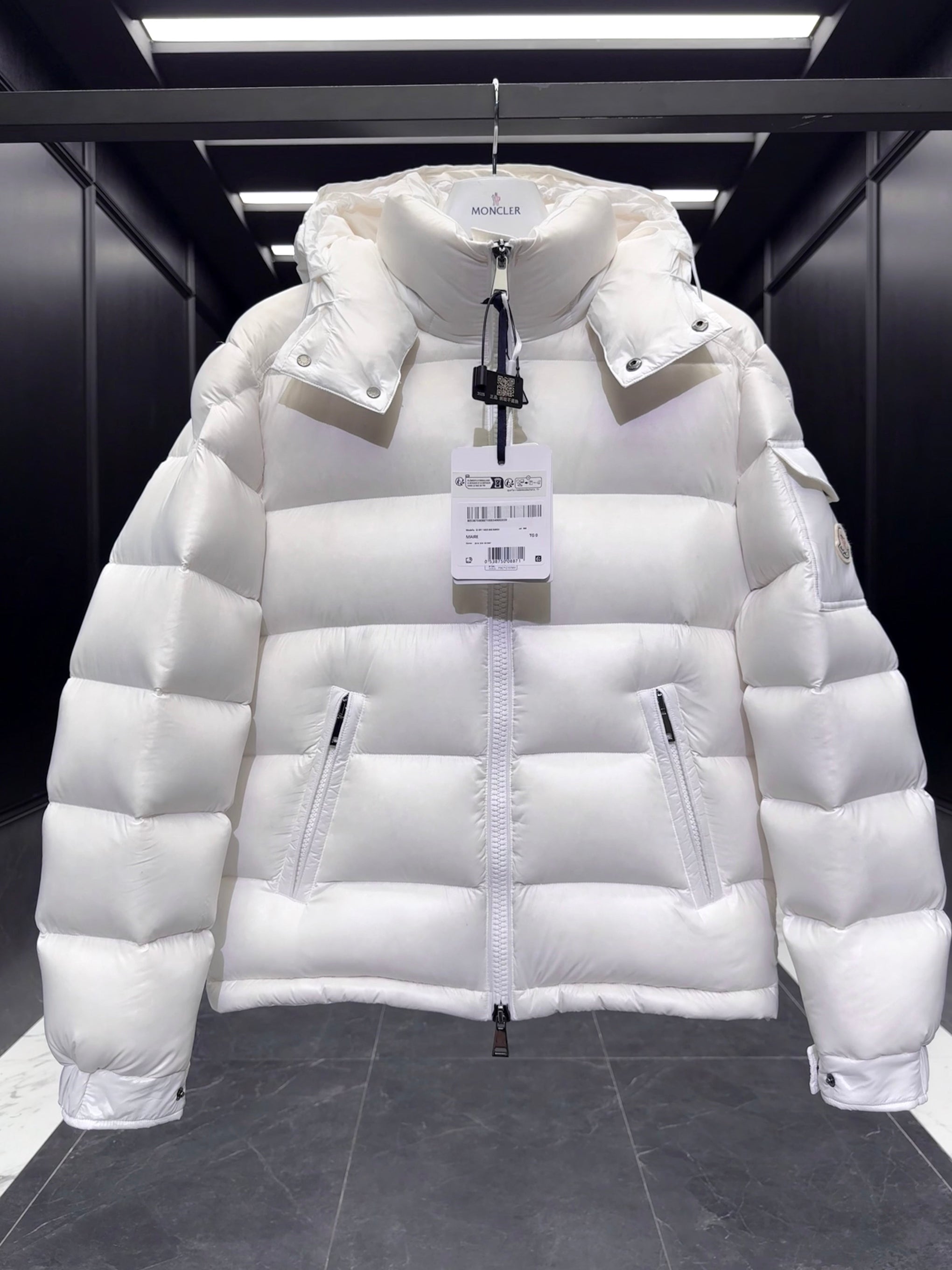 MONC MAIRE JACKET