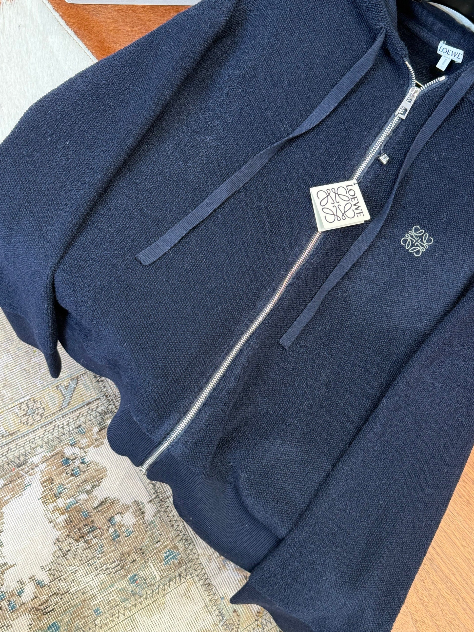 LOEW ZIP HOODIE