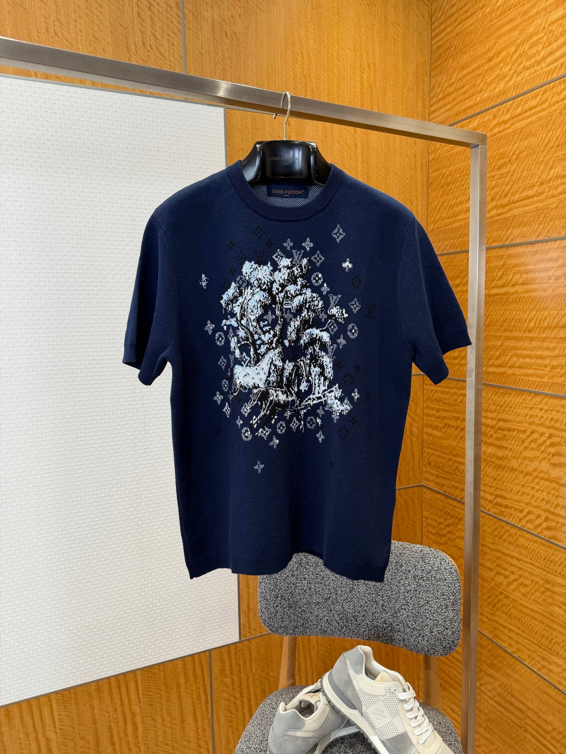 LOU T-SHIRT